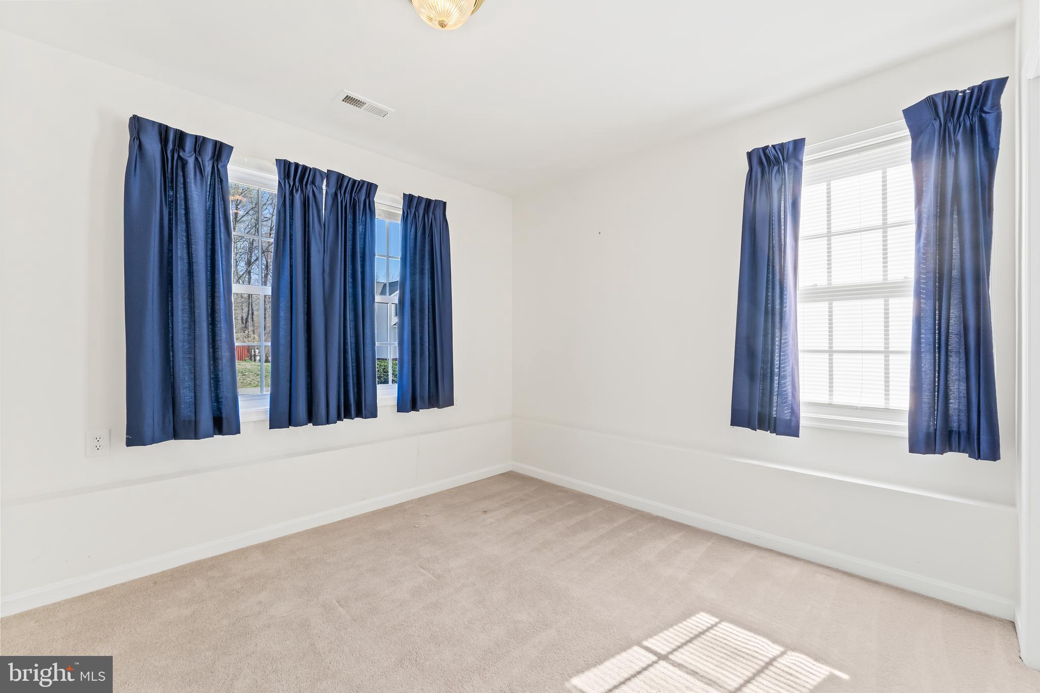 WENDOVER SQUARE - Residential