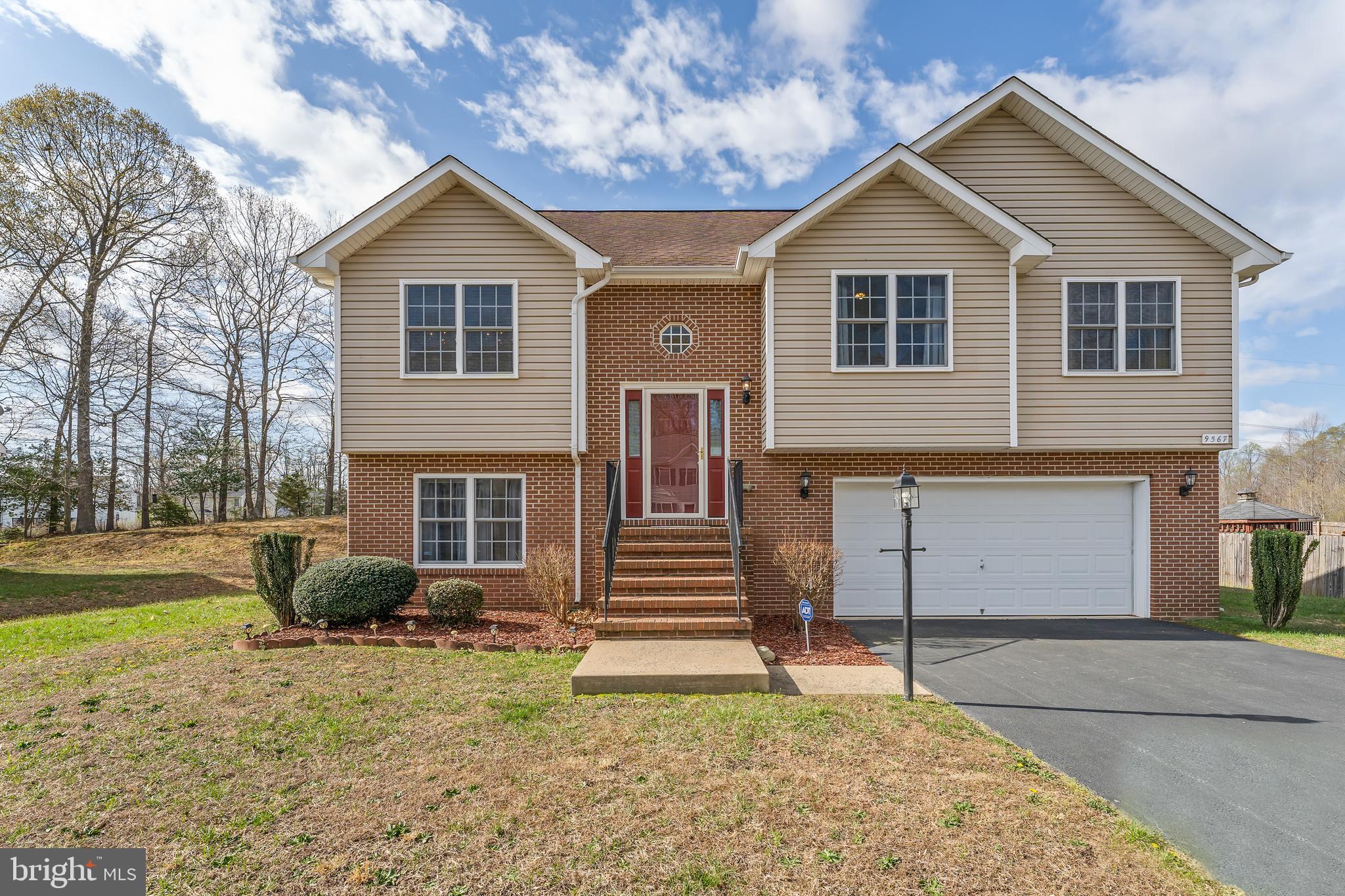 WENDOVER SQUARE - Residential