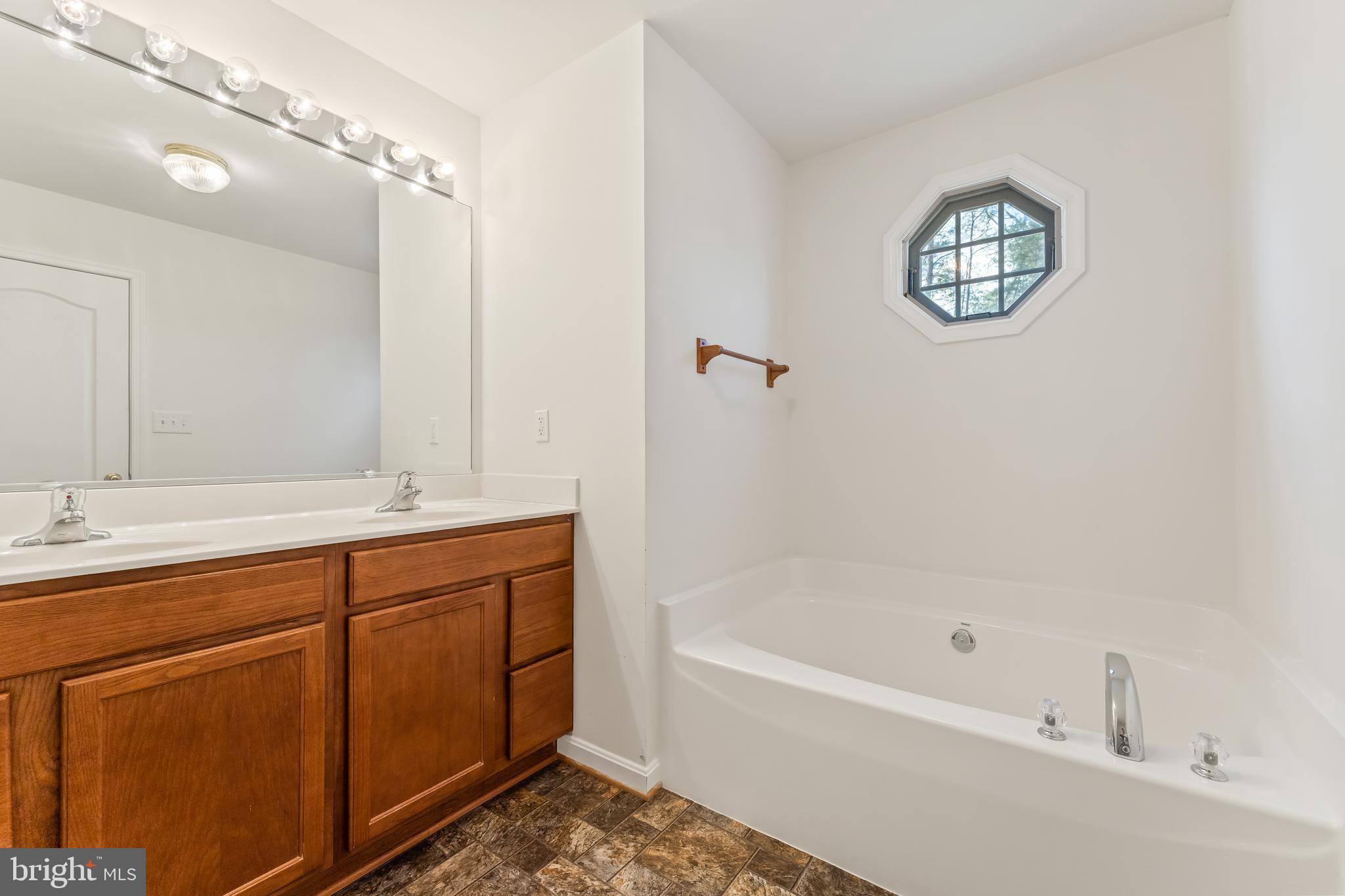 WENDOVER SQUARE - Residential