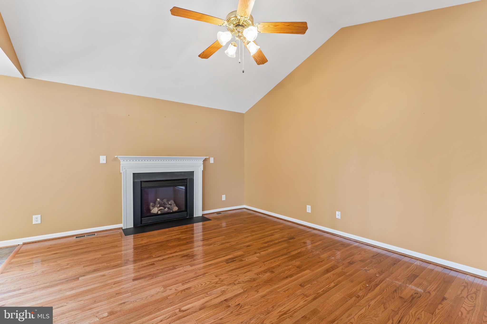 WENDOVER SQUARE - Residential