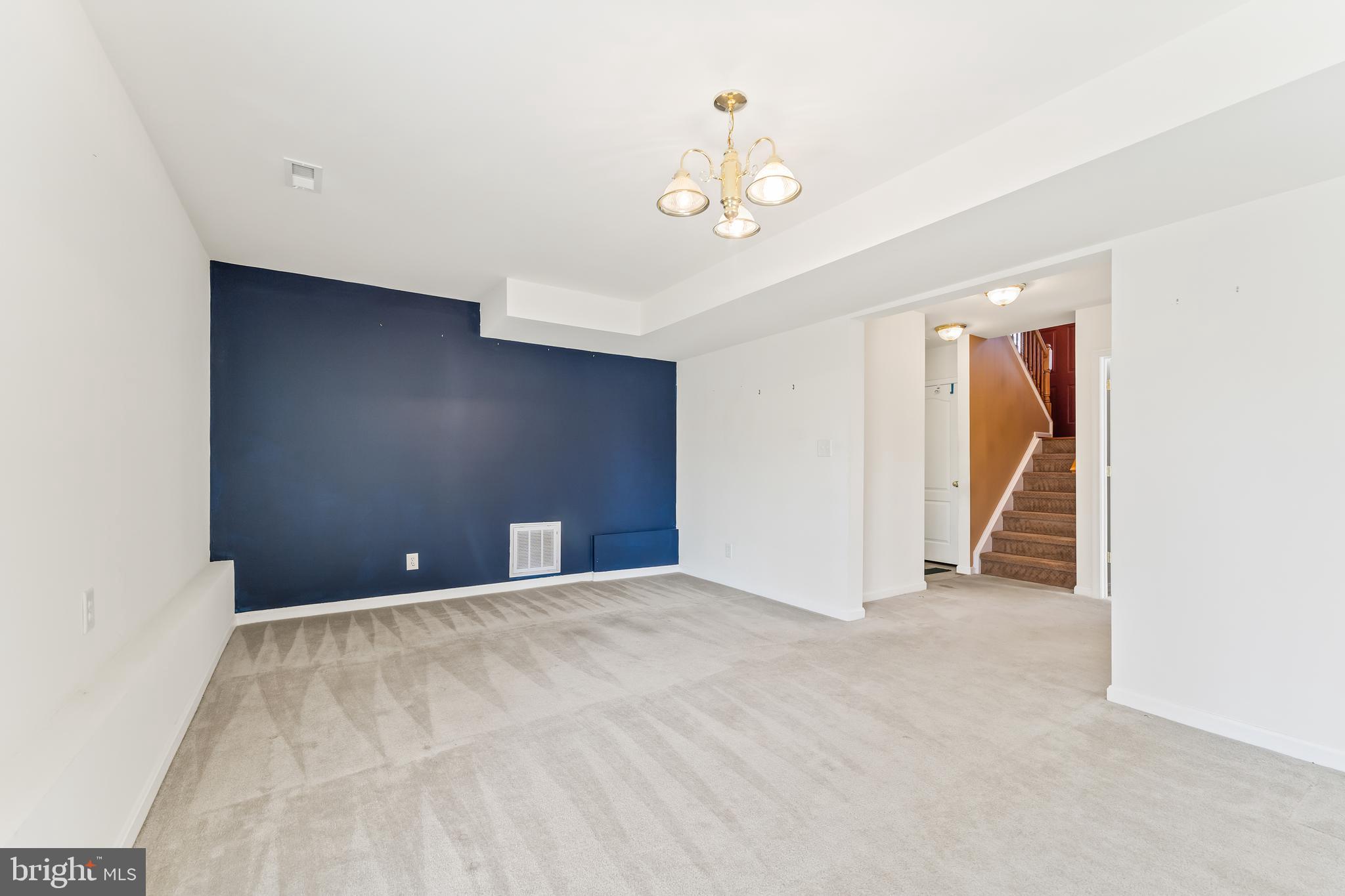 WENDOVER SQUARE - Residential