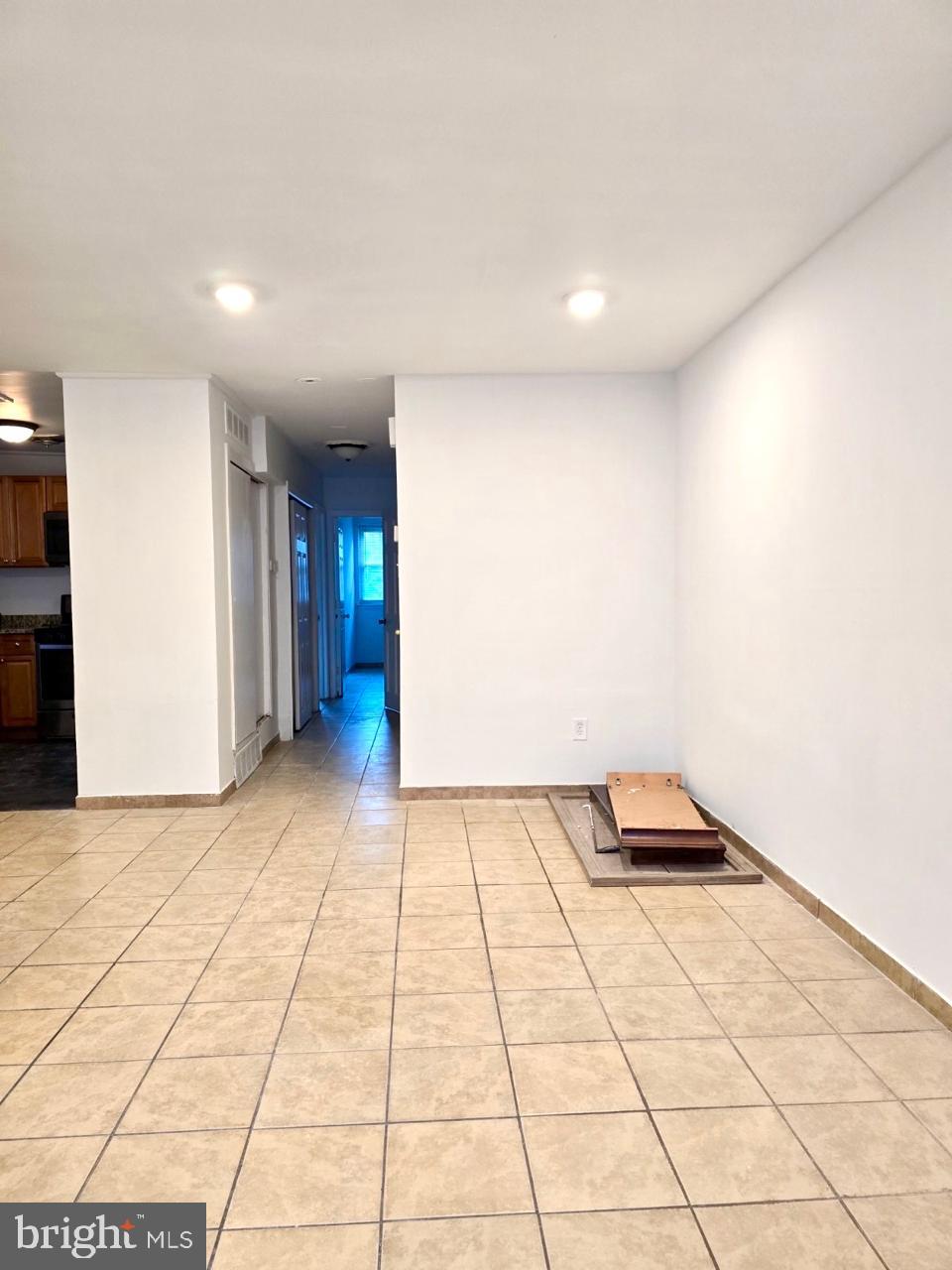 9400 FAIRGREEN LANE