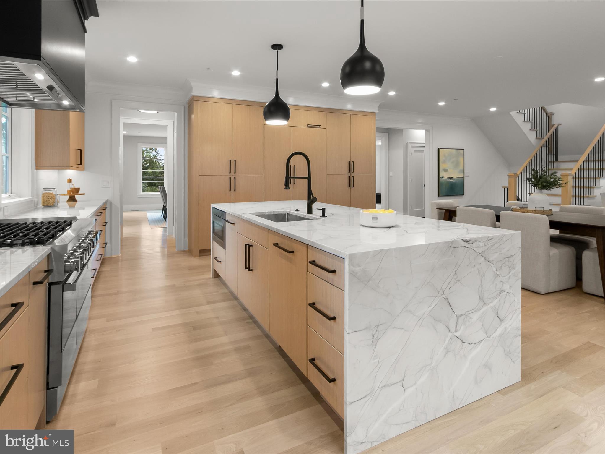 FAIRWAY HILLS - Residential