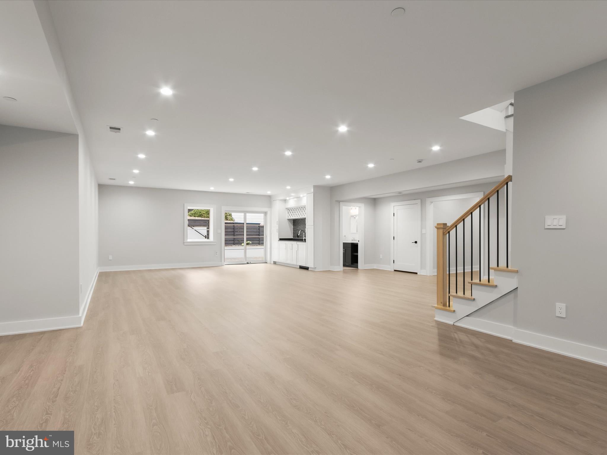 FAIRWAY HILLS - Residential