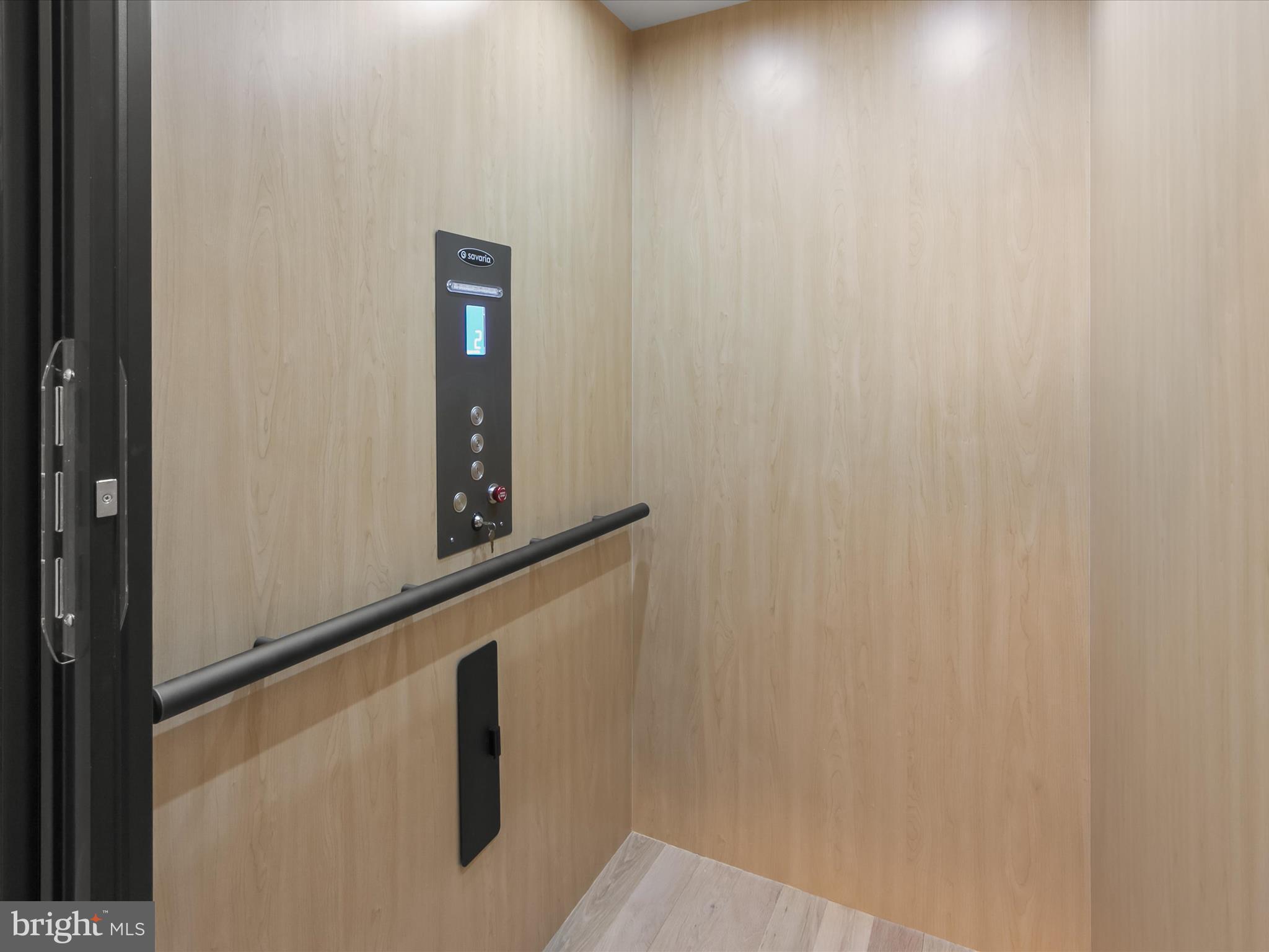 FAIRWAY HILLS - Residential