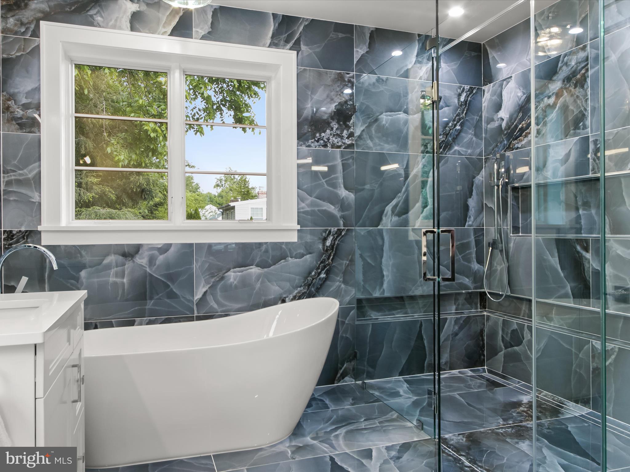 FAIRWAY HILLS - Residential