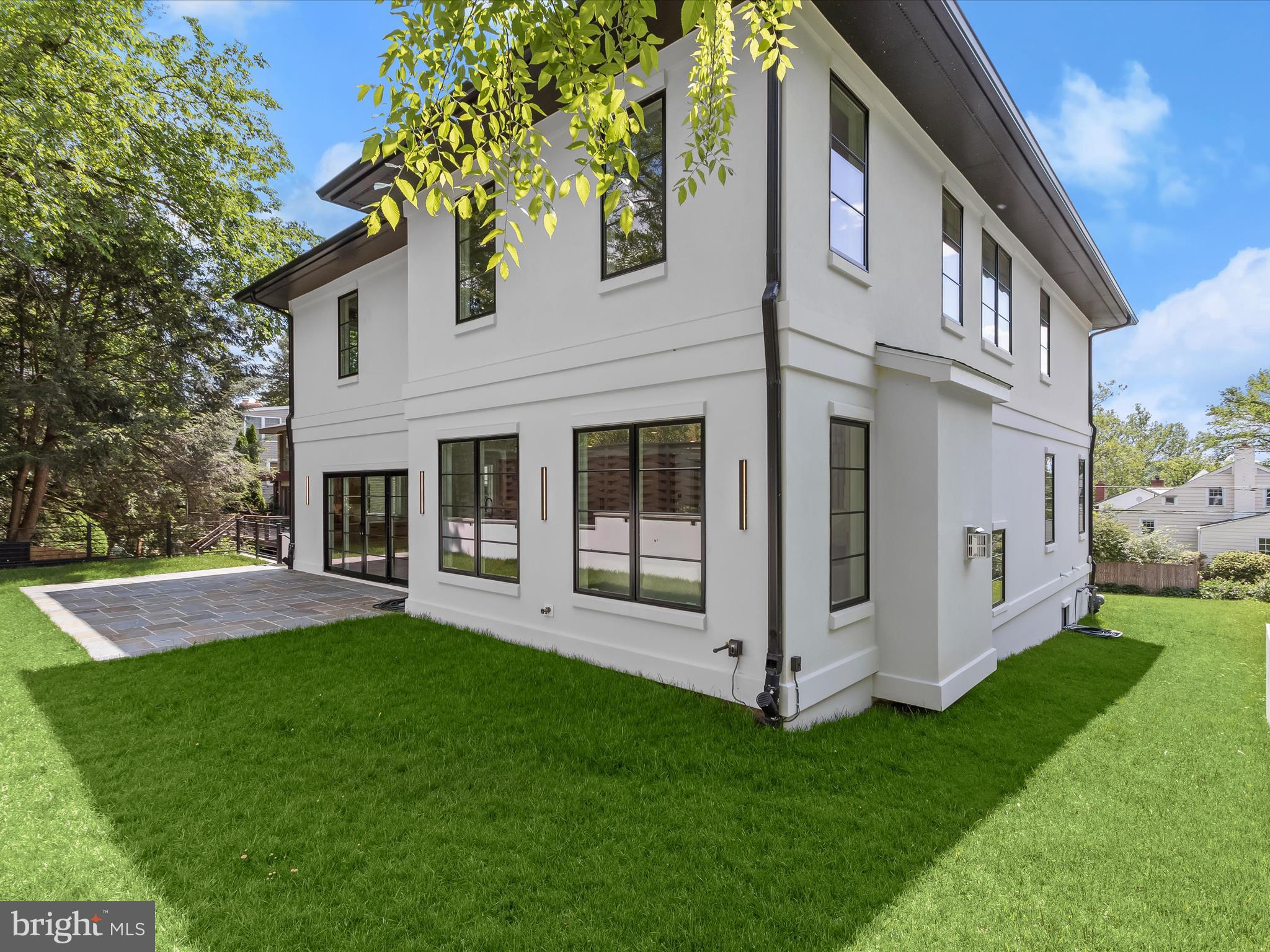 FAIRWAY HILLS - Residential