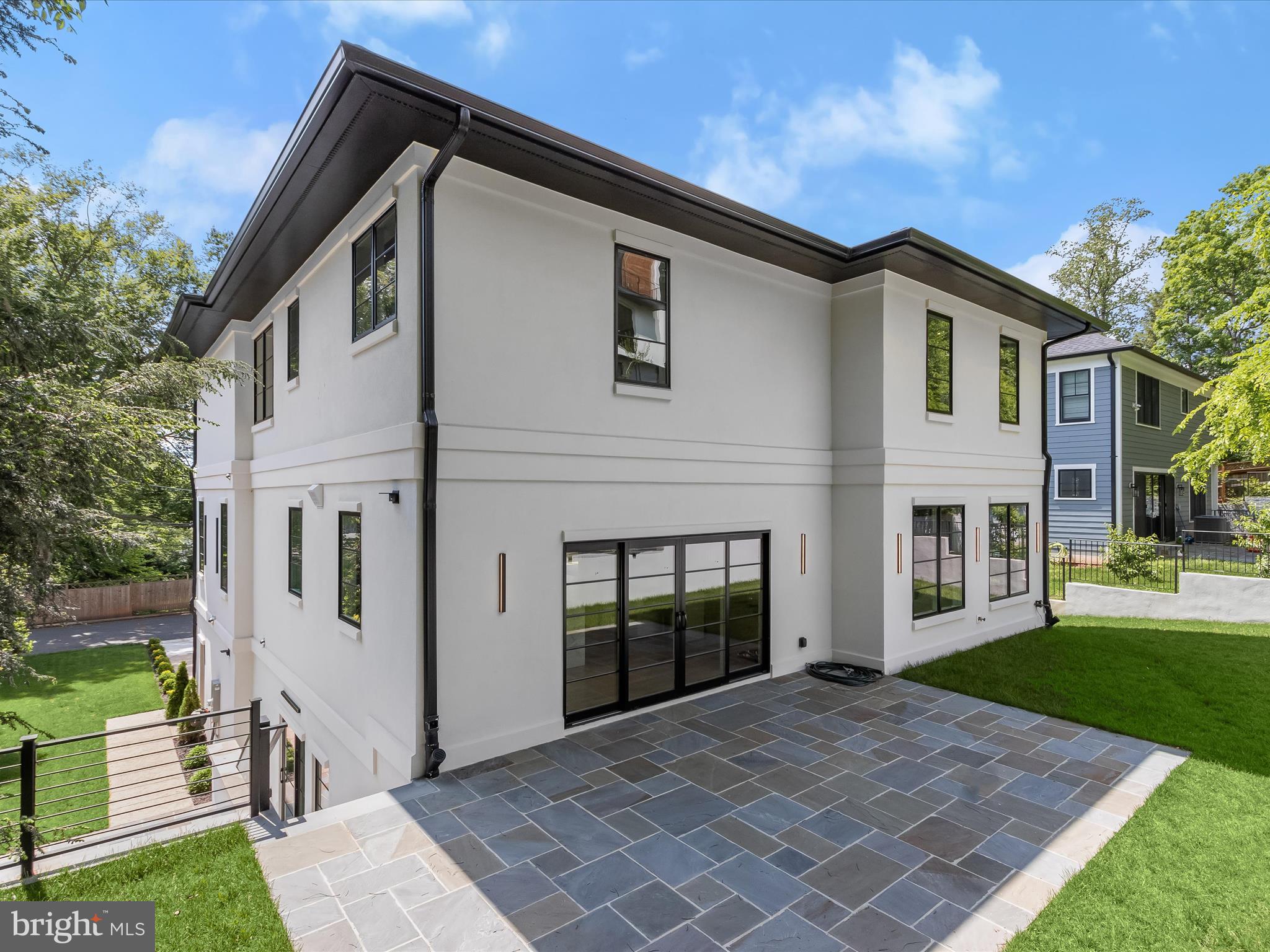 FAIRWAY HILLS - Residential