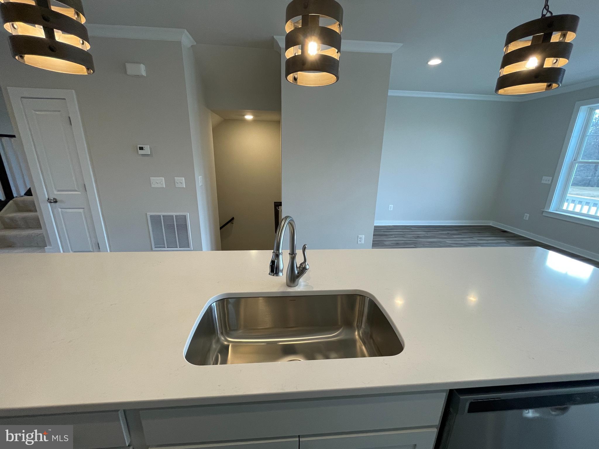 HIGHLANDER PARK - Residential Lease