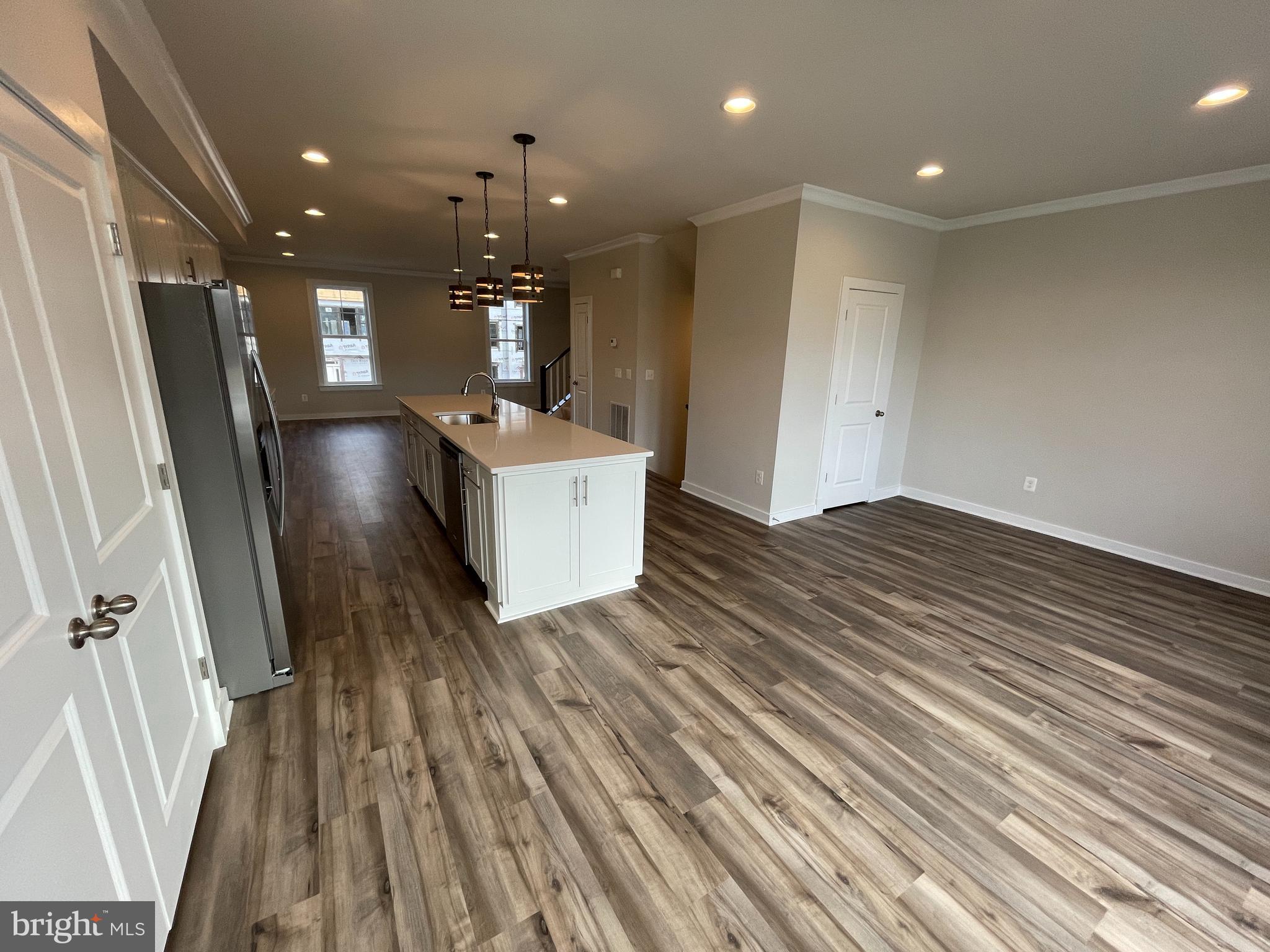 HIGHLANDER PARK - Residential Lease