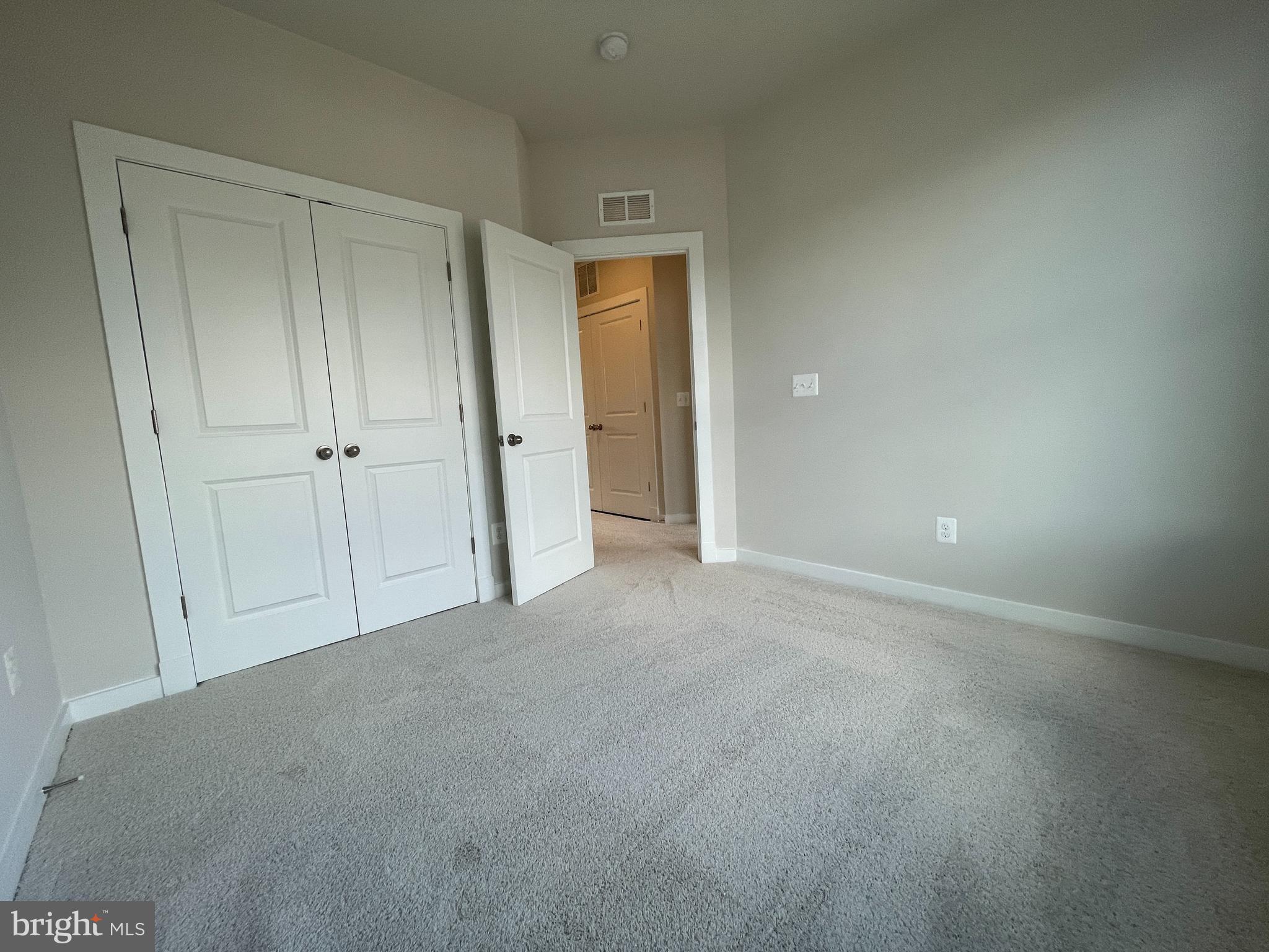 HIGHLANDER PARK - Residential Lease