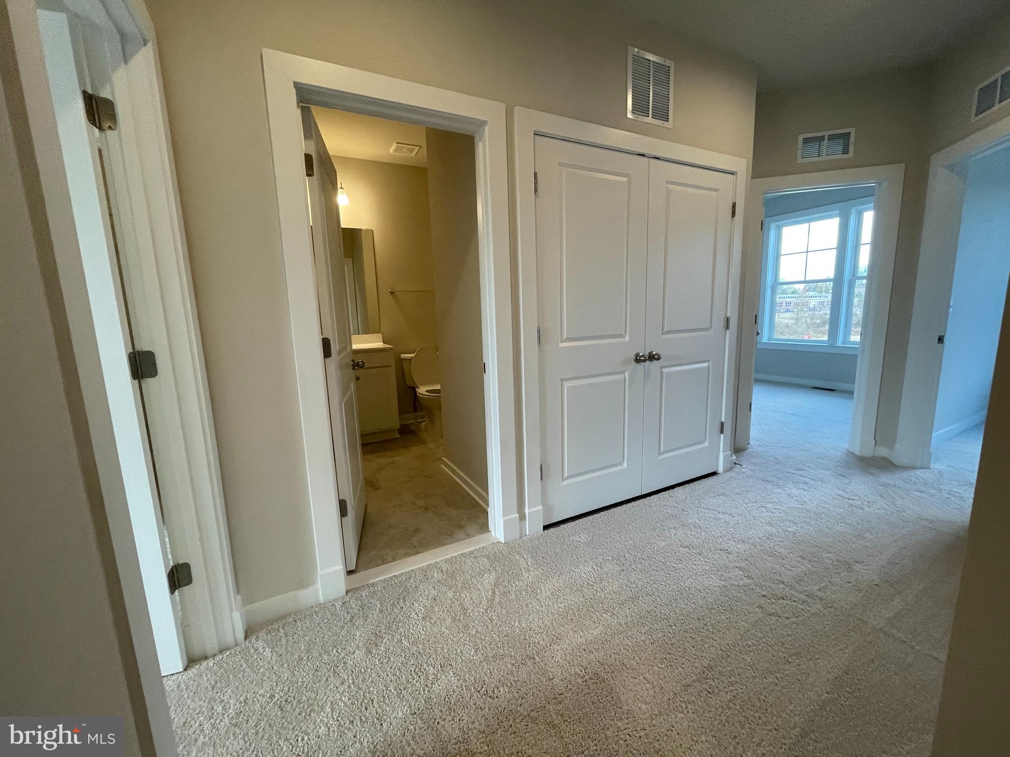 HIGHLANDER PARK - Residential Lease