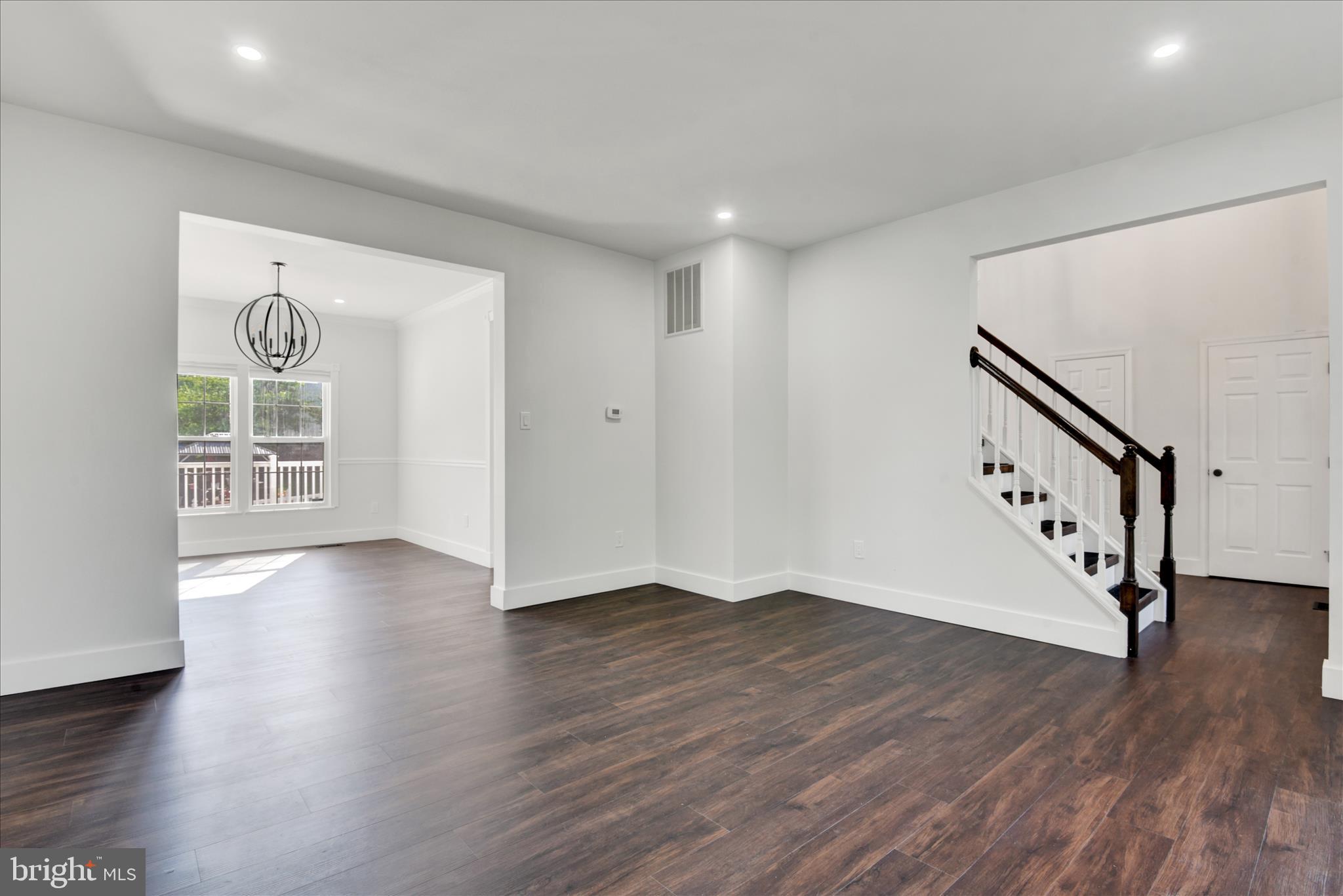 EDGEWOOD - Residential