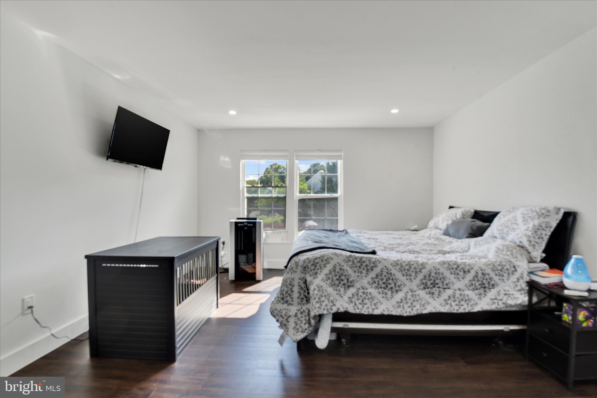 EDGEWOOD - Residential