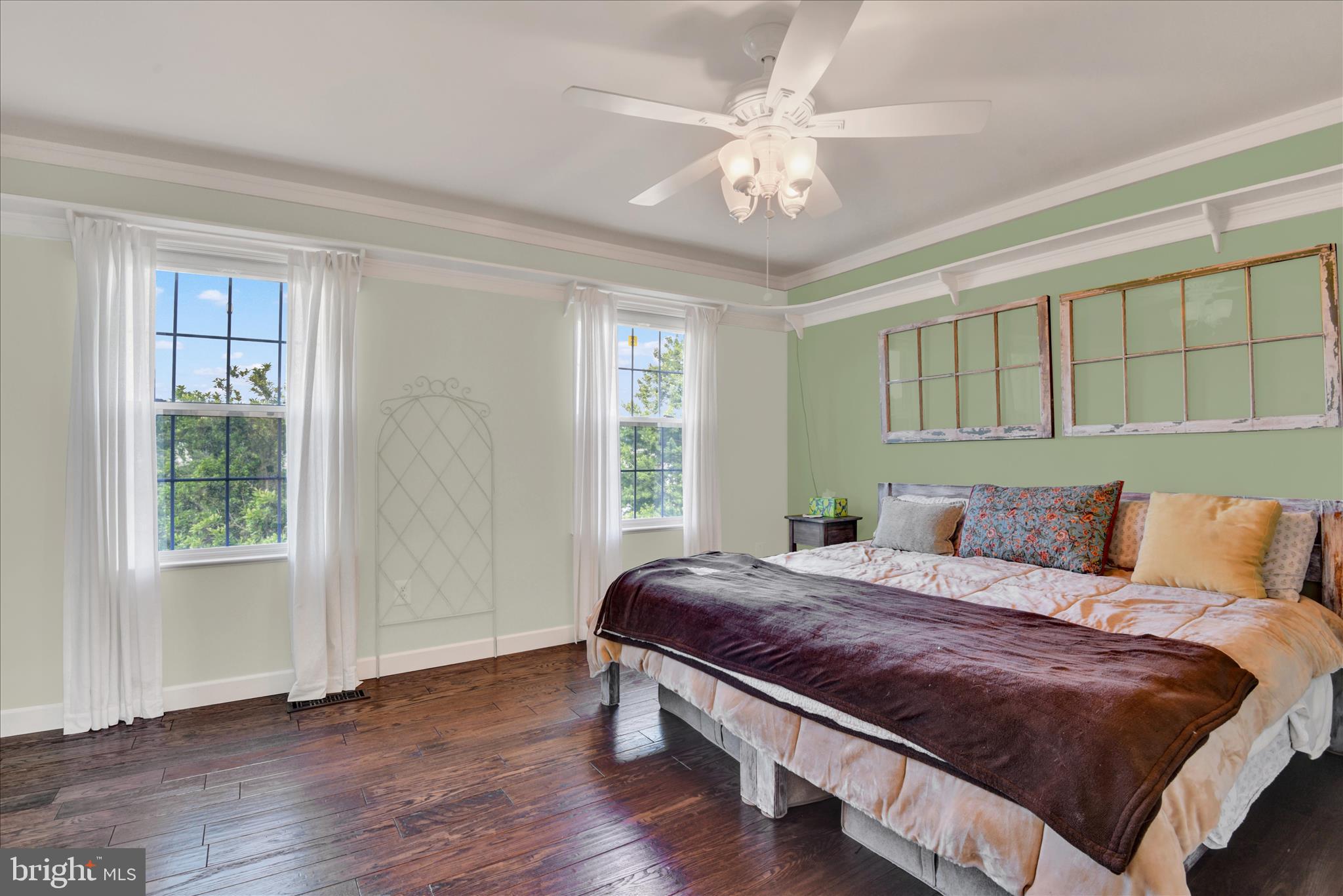 EDGEWOOD - Residential