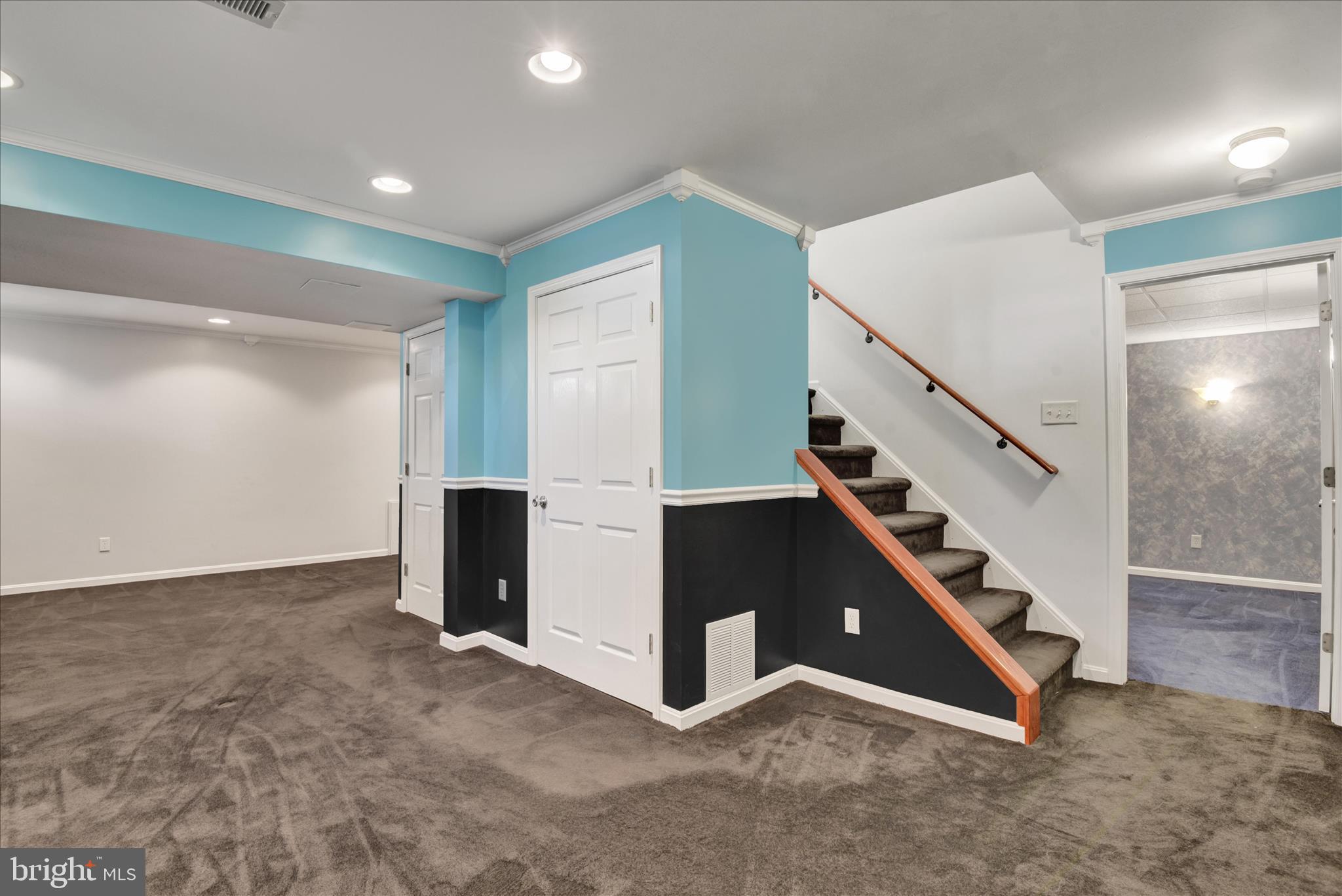 EDGEWOOD - Residential