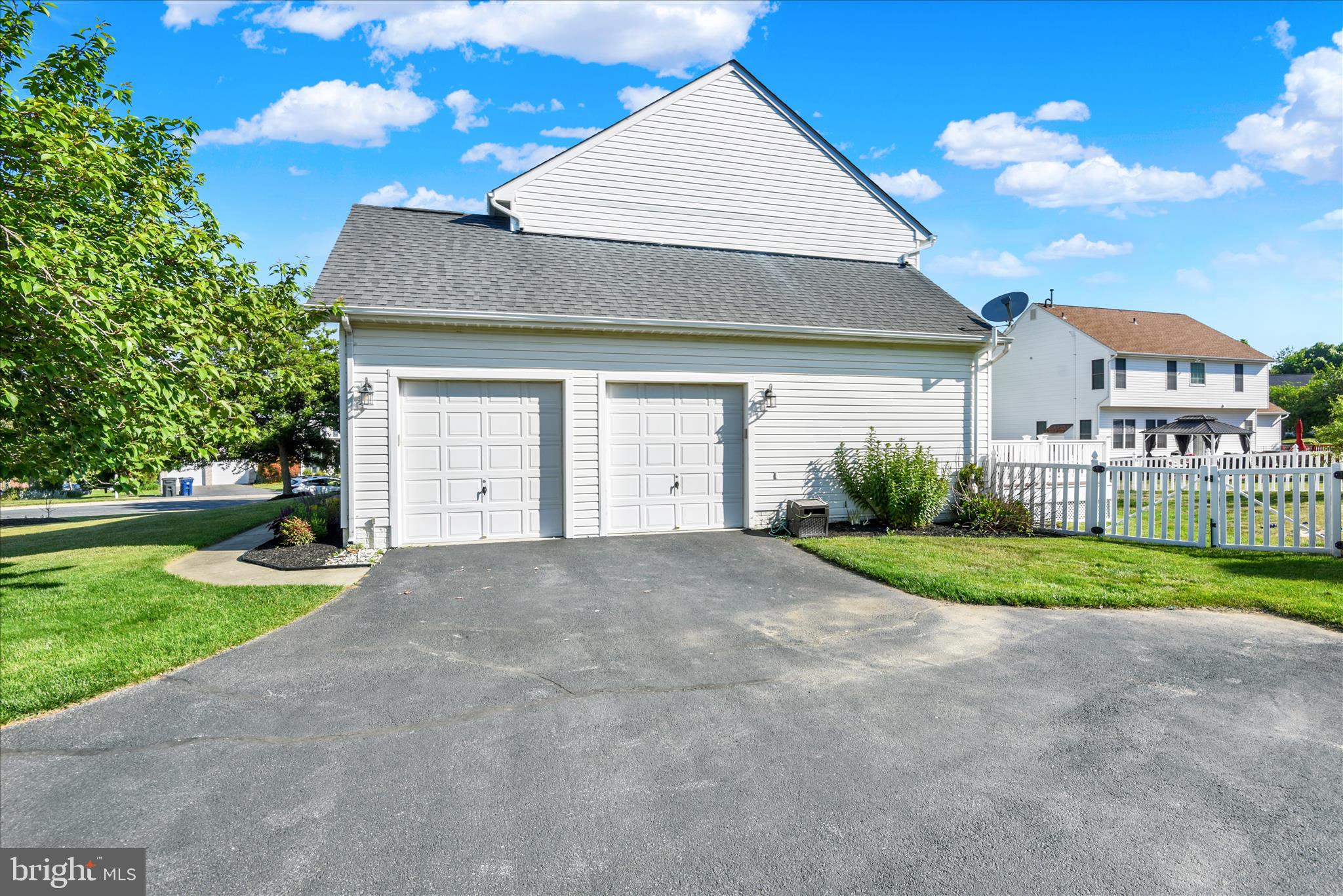 EDGEWOOD - Residential