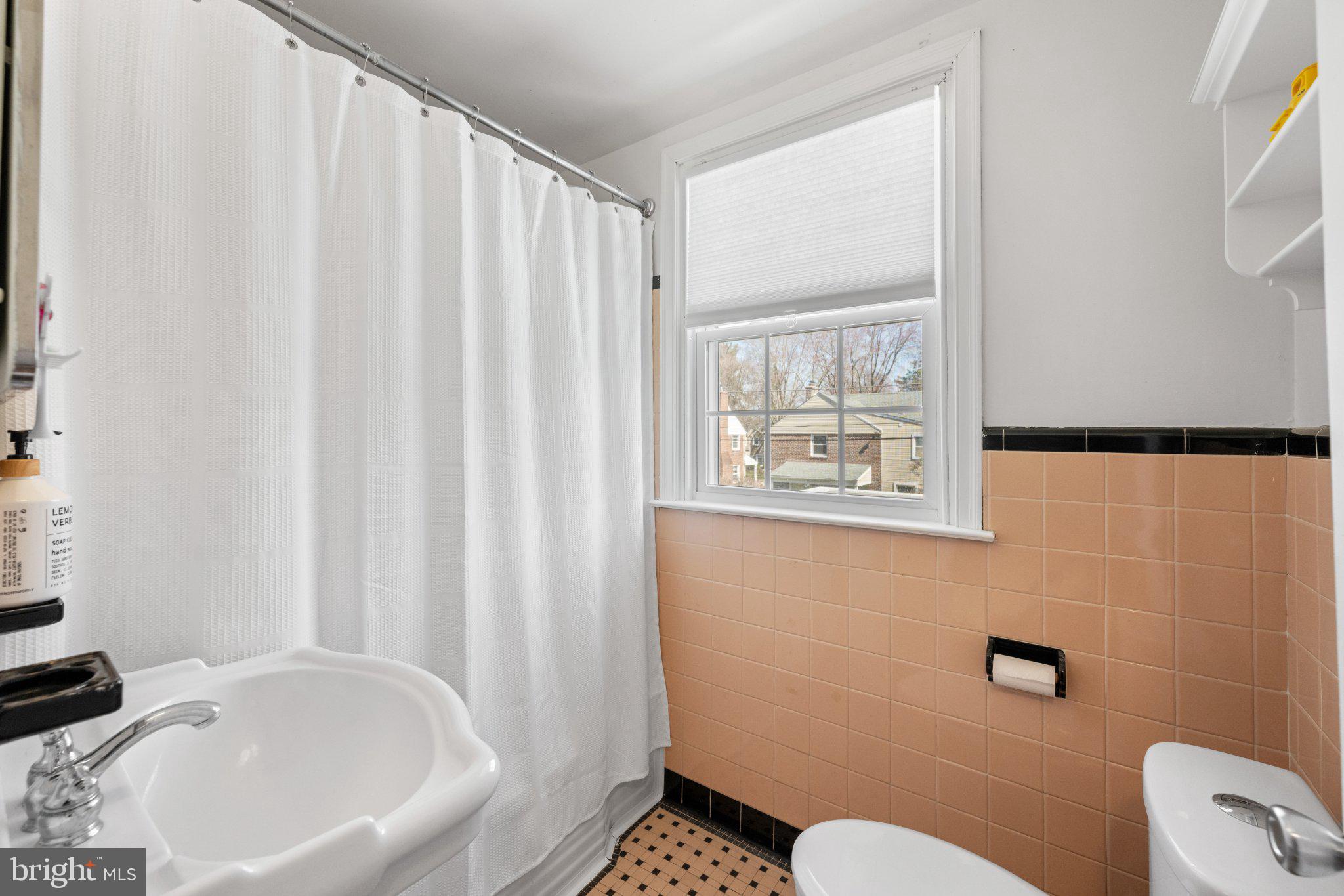 WYNNEWOOD - Residential