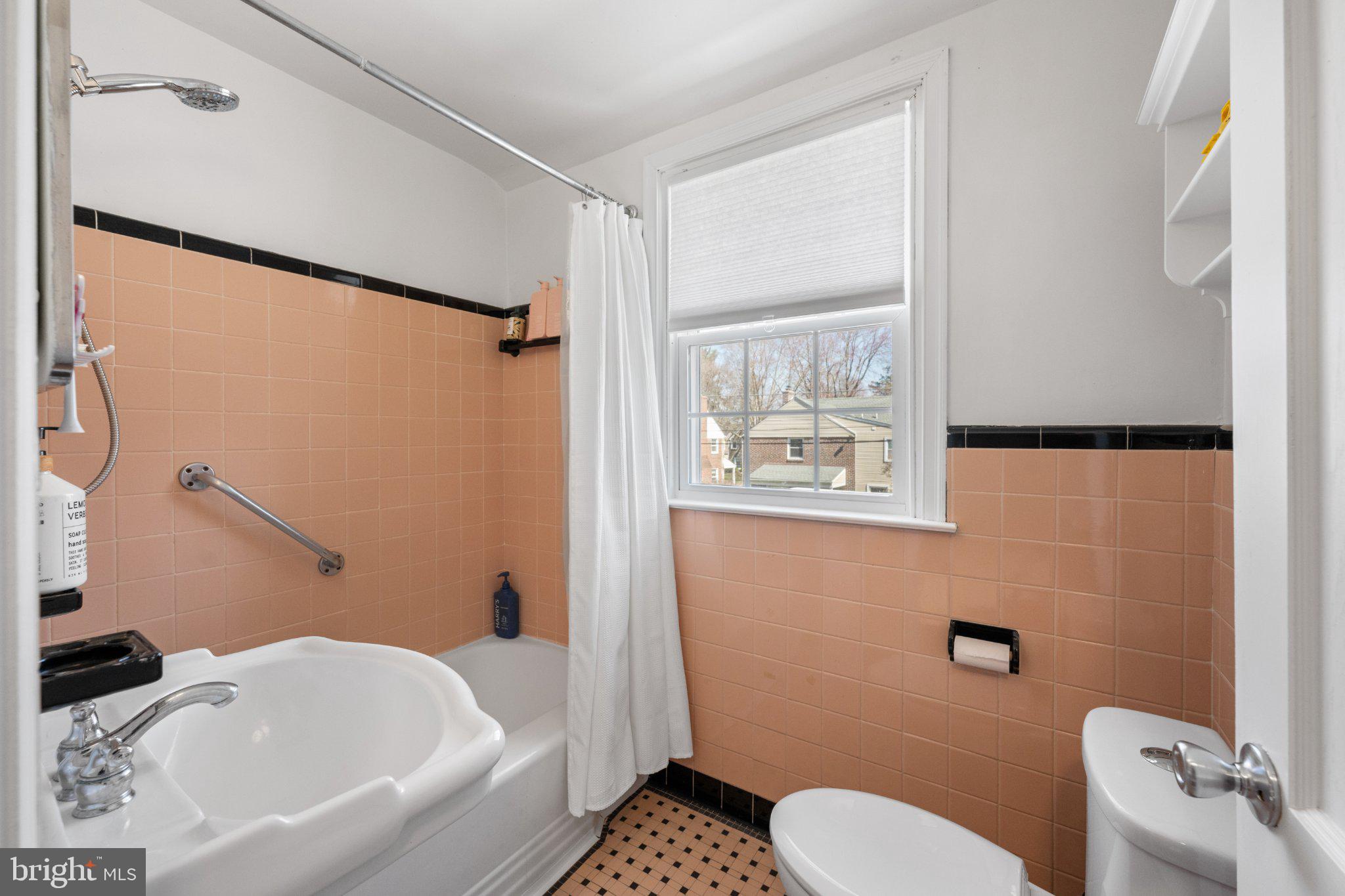 WYNNEWOOD - Residential