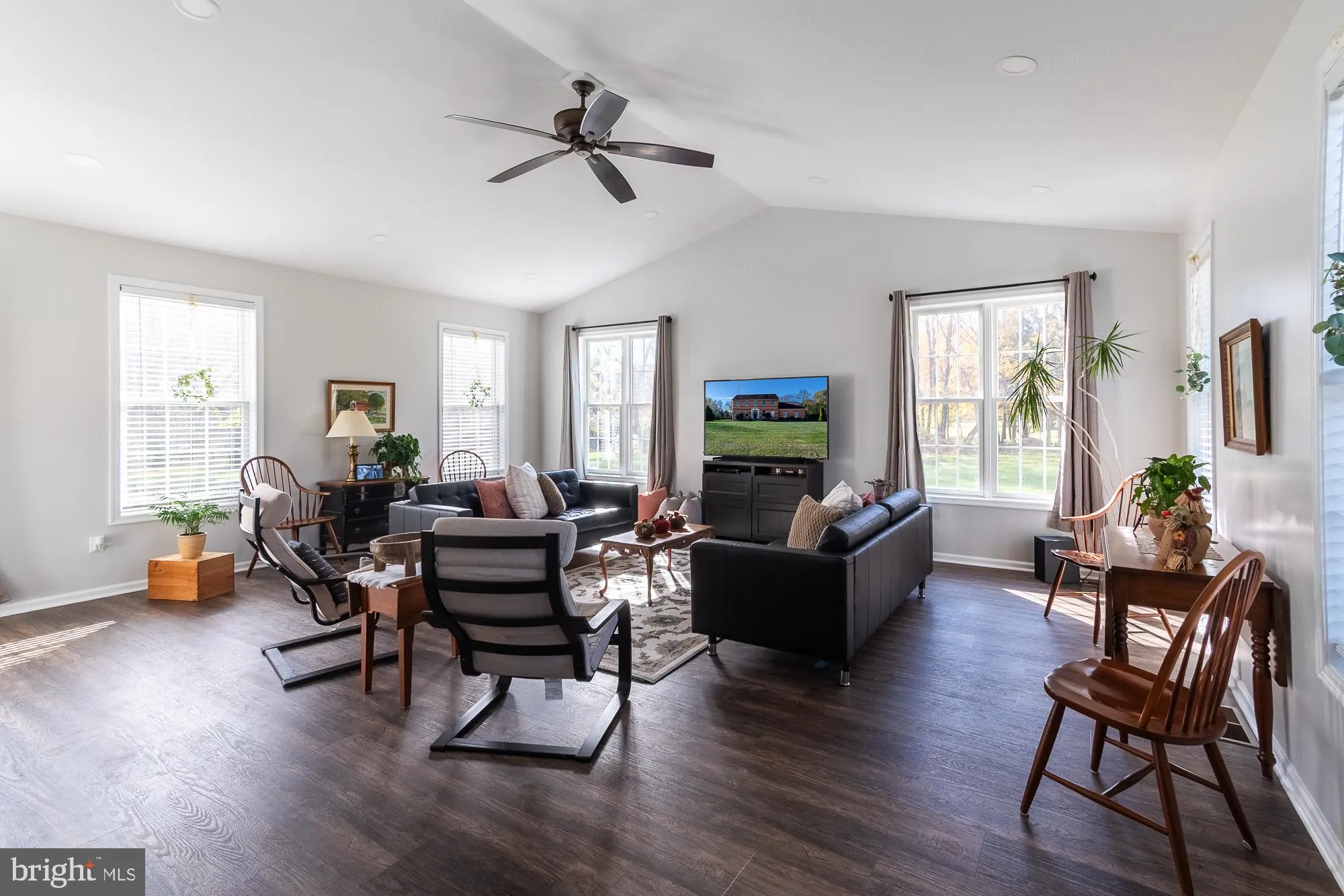 Martinsburg, West Virginia 25403, United States, 4 Bedrooms Bedrooms, ,4 BathroomsBathrooms,Residential,Coming Soon,237594