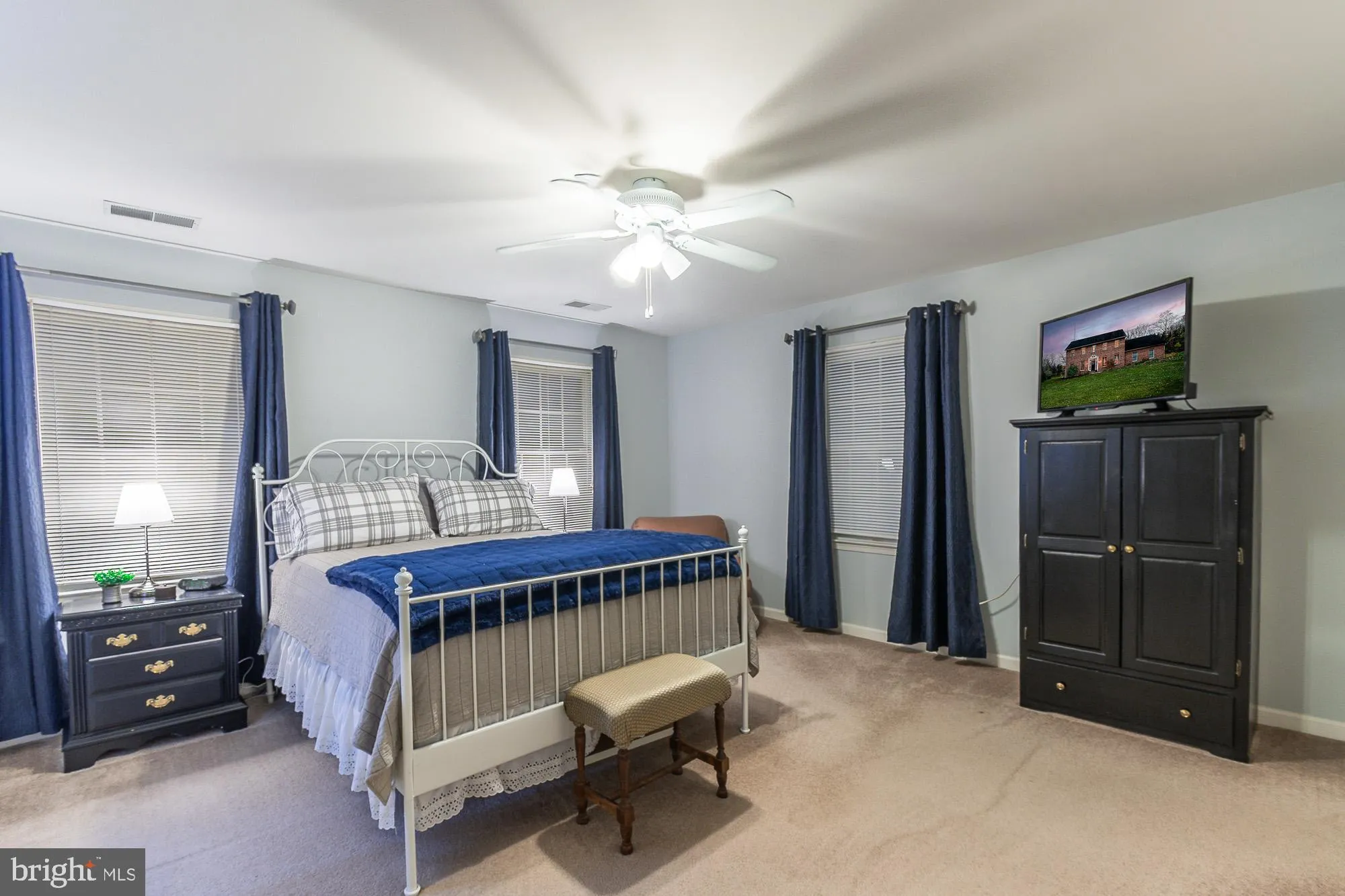 Martinsburg, West Virginia 25403, United States, 4 Bedrooms Bedrooms, ,4 BathroomsBathrooms,Residential,Coming Soon,237594