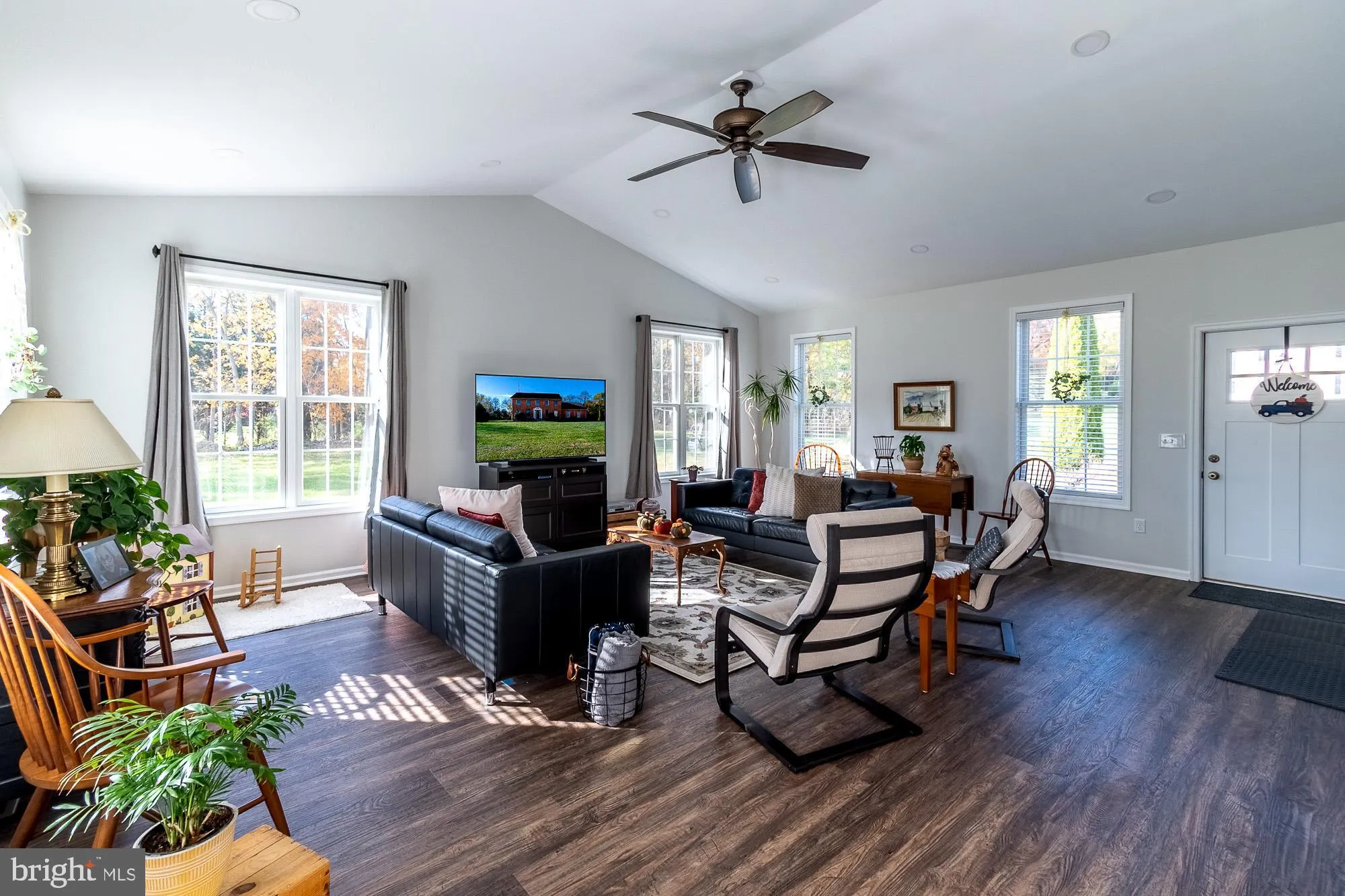 Martinsburg, West Virginia 25403, United States, 4 Bedrooms Bedrooms, ,4 BathroomsBathrooms,Residential,Coming Soon,237594