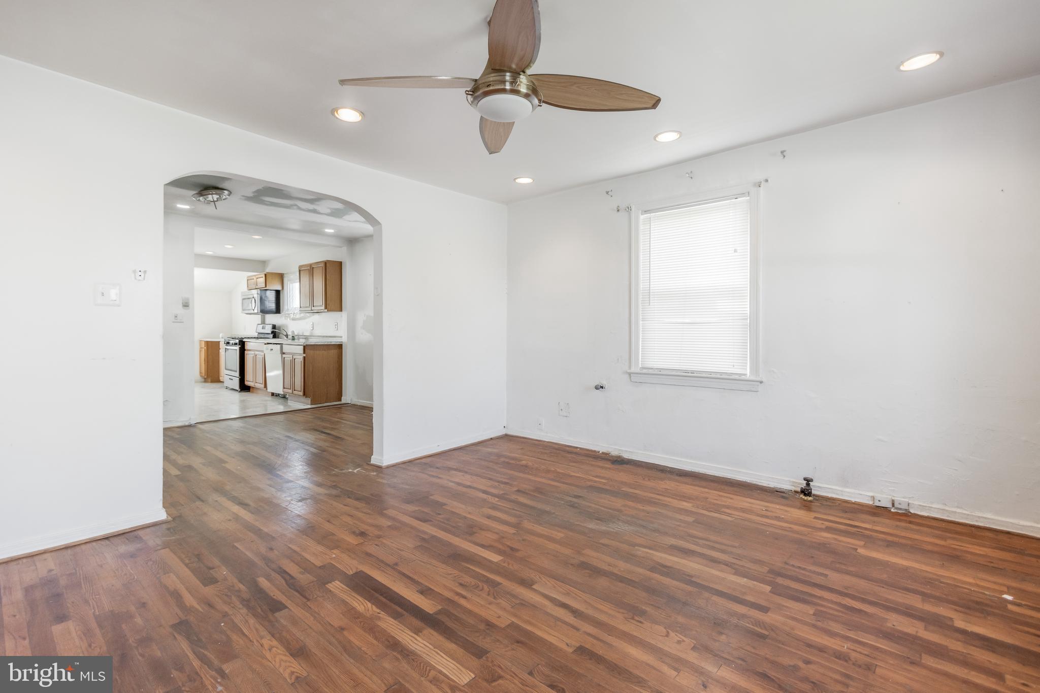 SANSBURY PARK - Residential