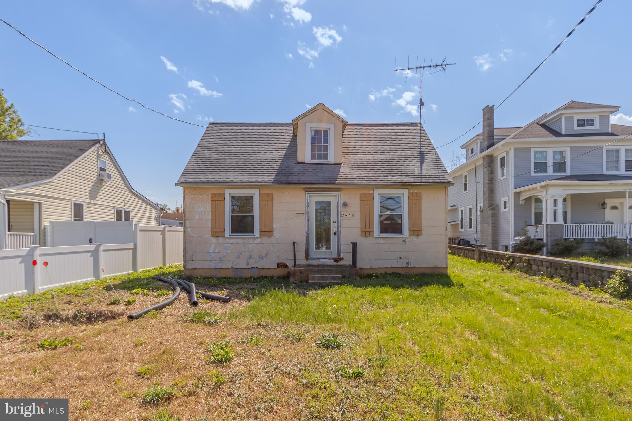 SANSBURY PARK - Residential