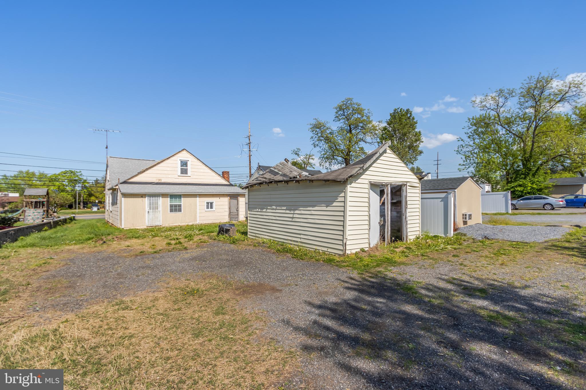 SANSBURY PARK - Residential