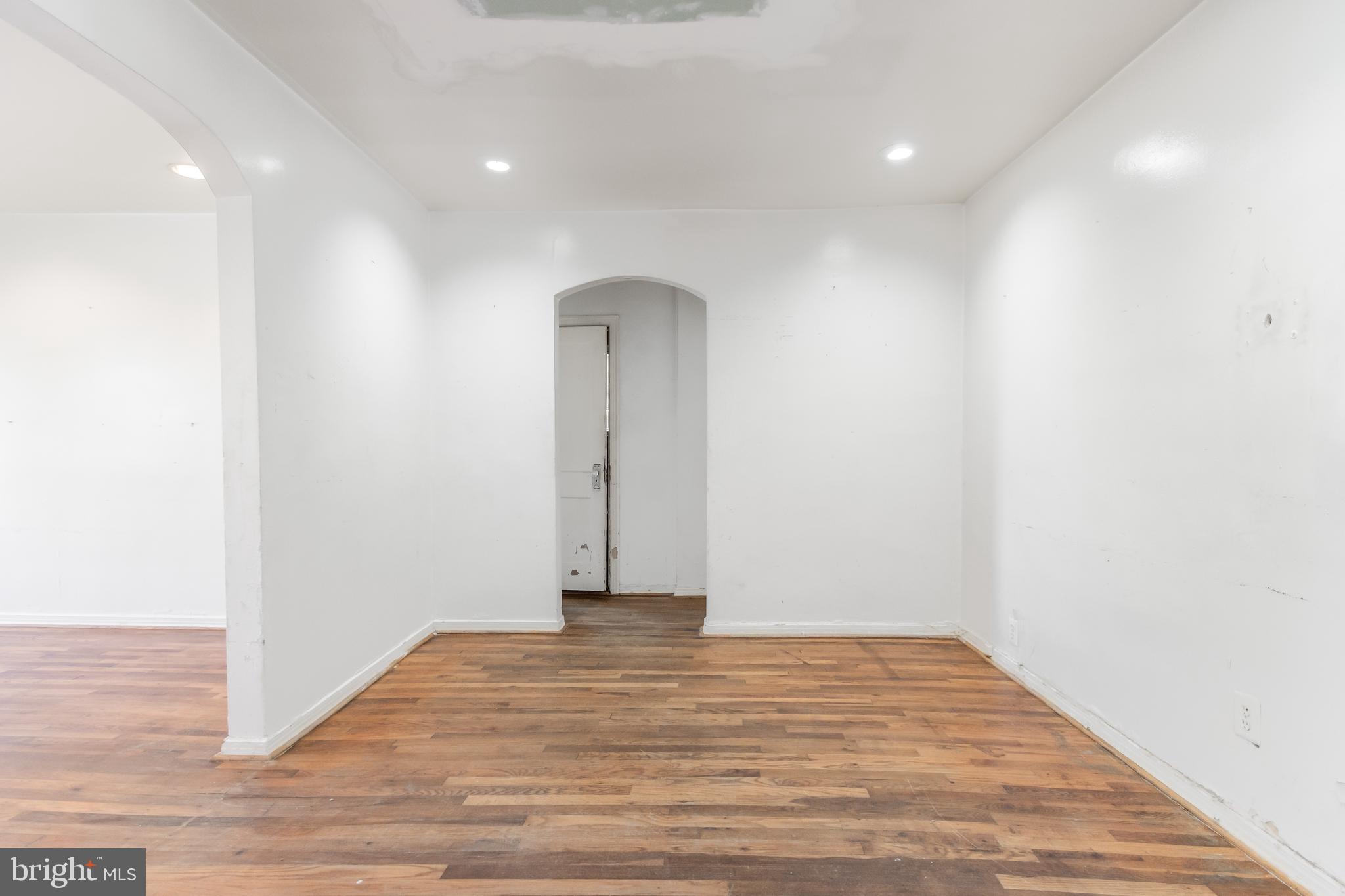 SANSBURY PARK - Residential