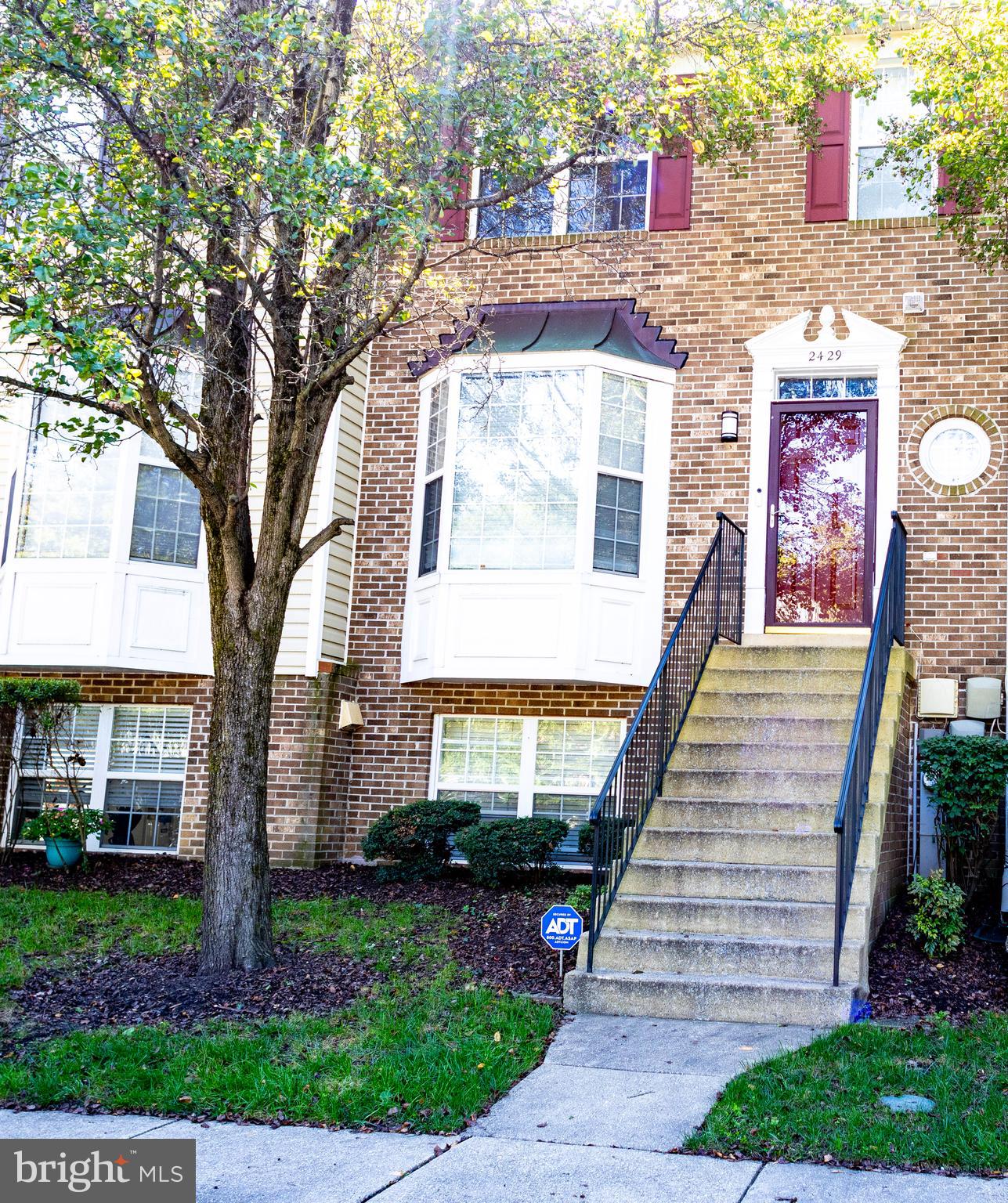 2429 LIZBEC COURT
