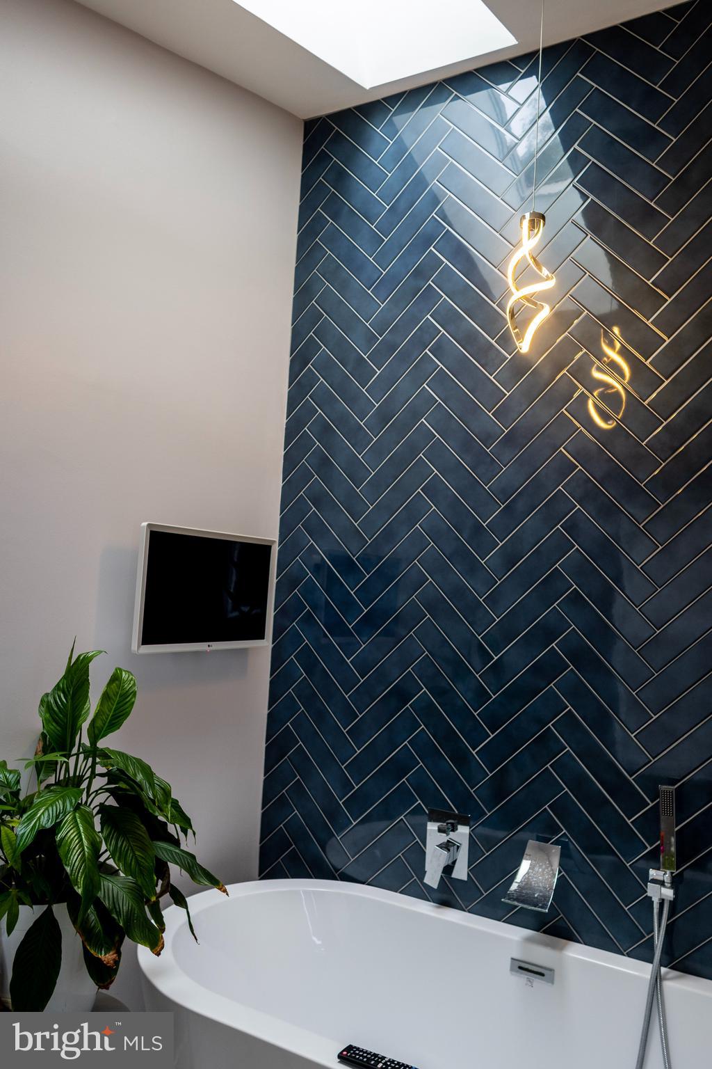 WELLFLEET MEWS - Residential