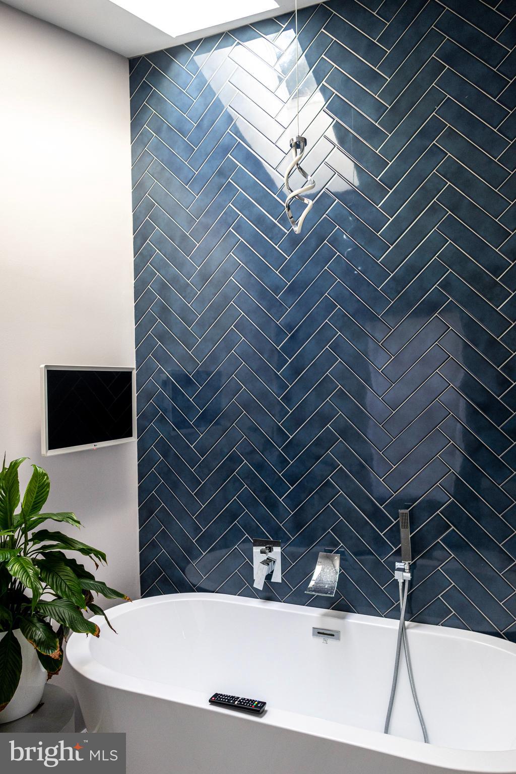 WELLFLEET MEWS - Residential