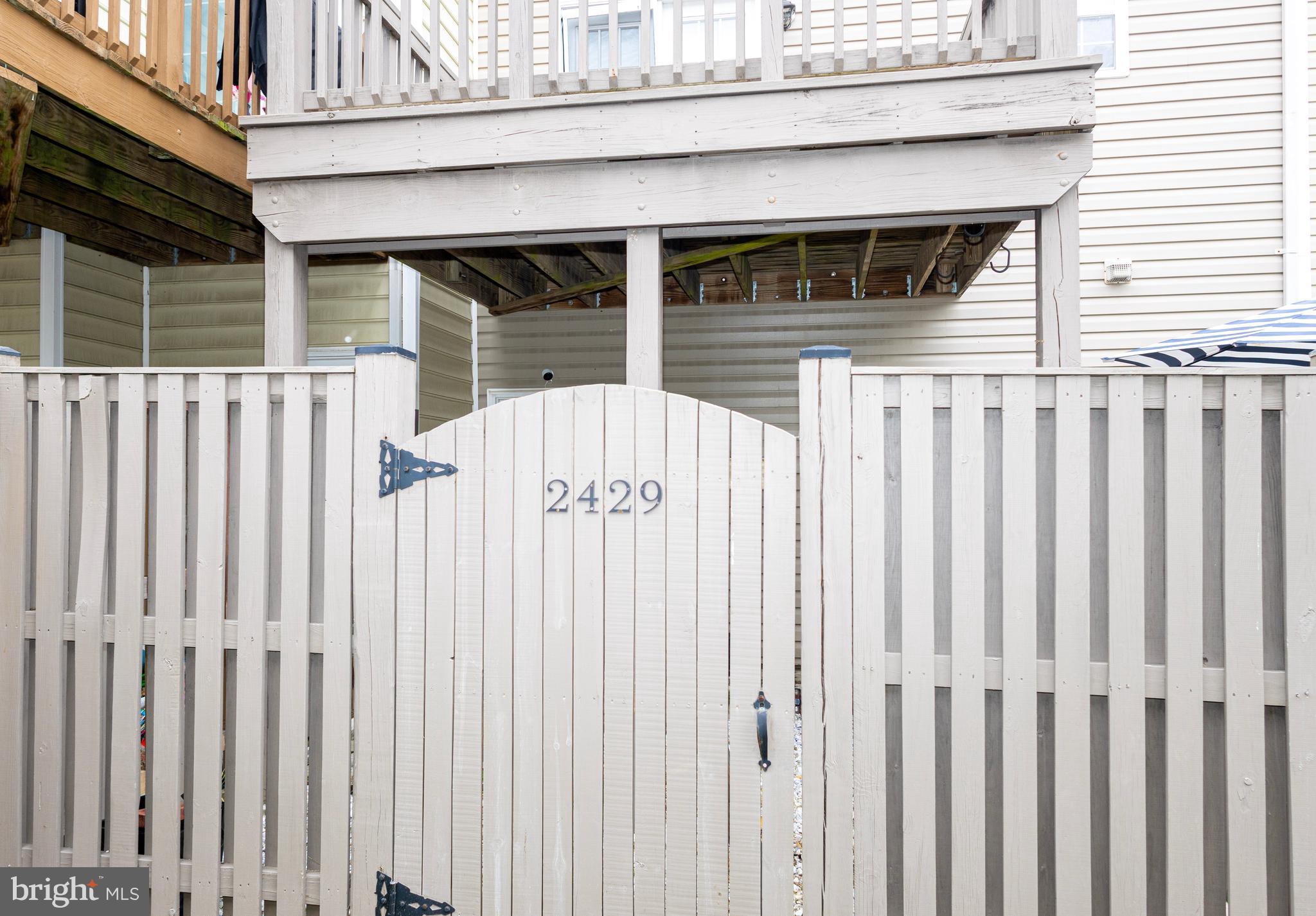 WELLFLEET MEWS - Residential