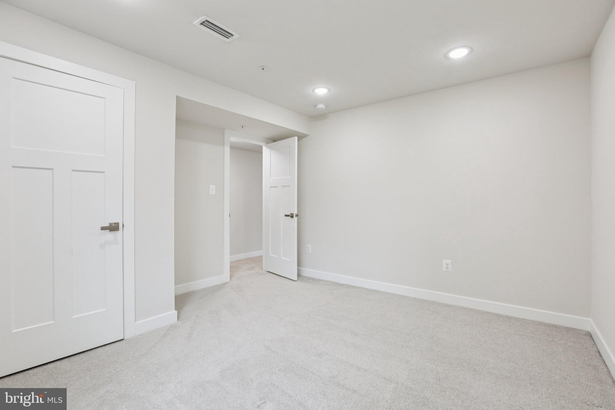 LANDSDALE - Residential