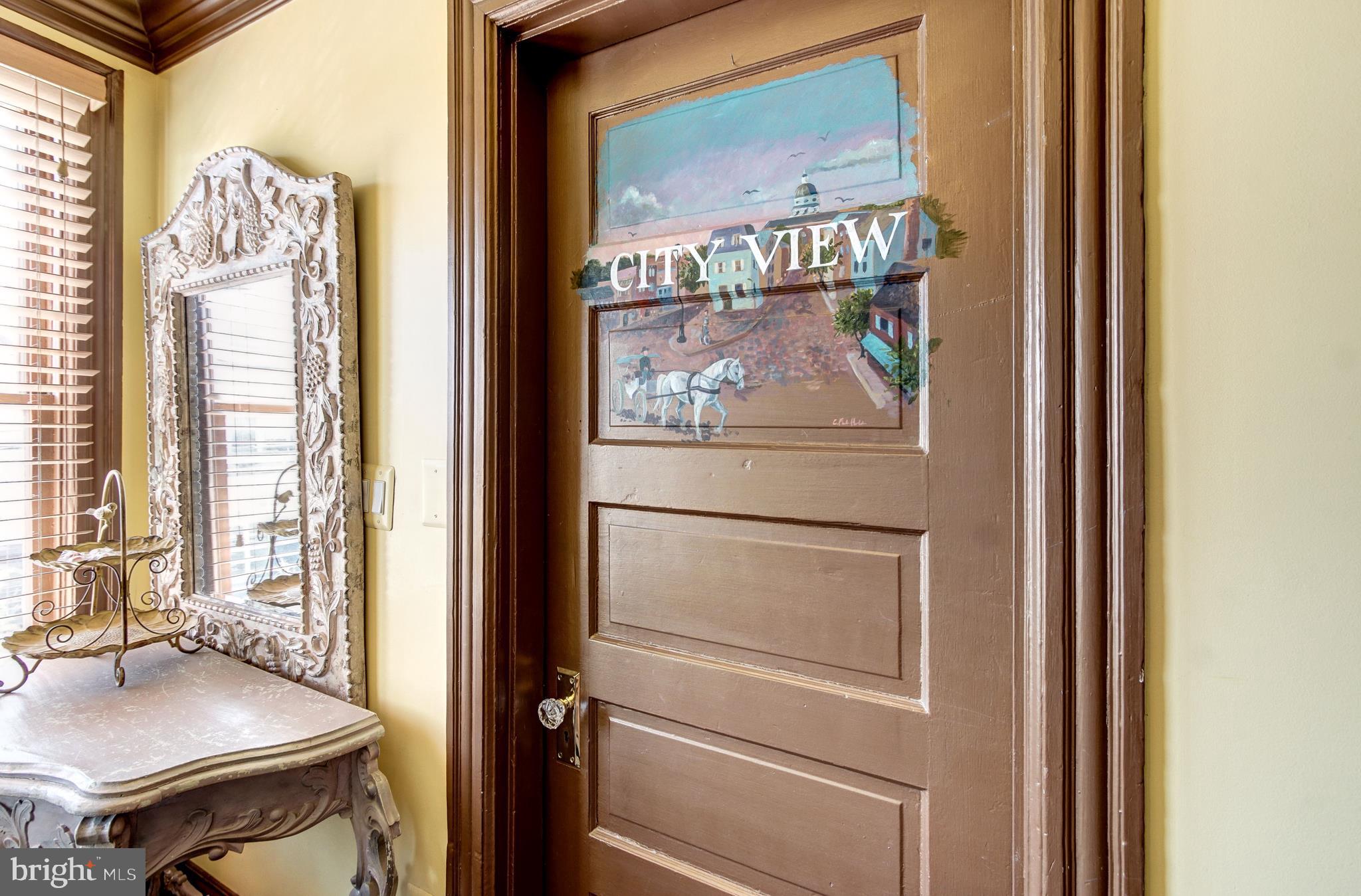 HISTORIC DISTRICT - Commercial Sale