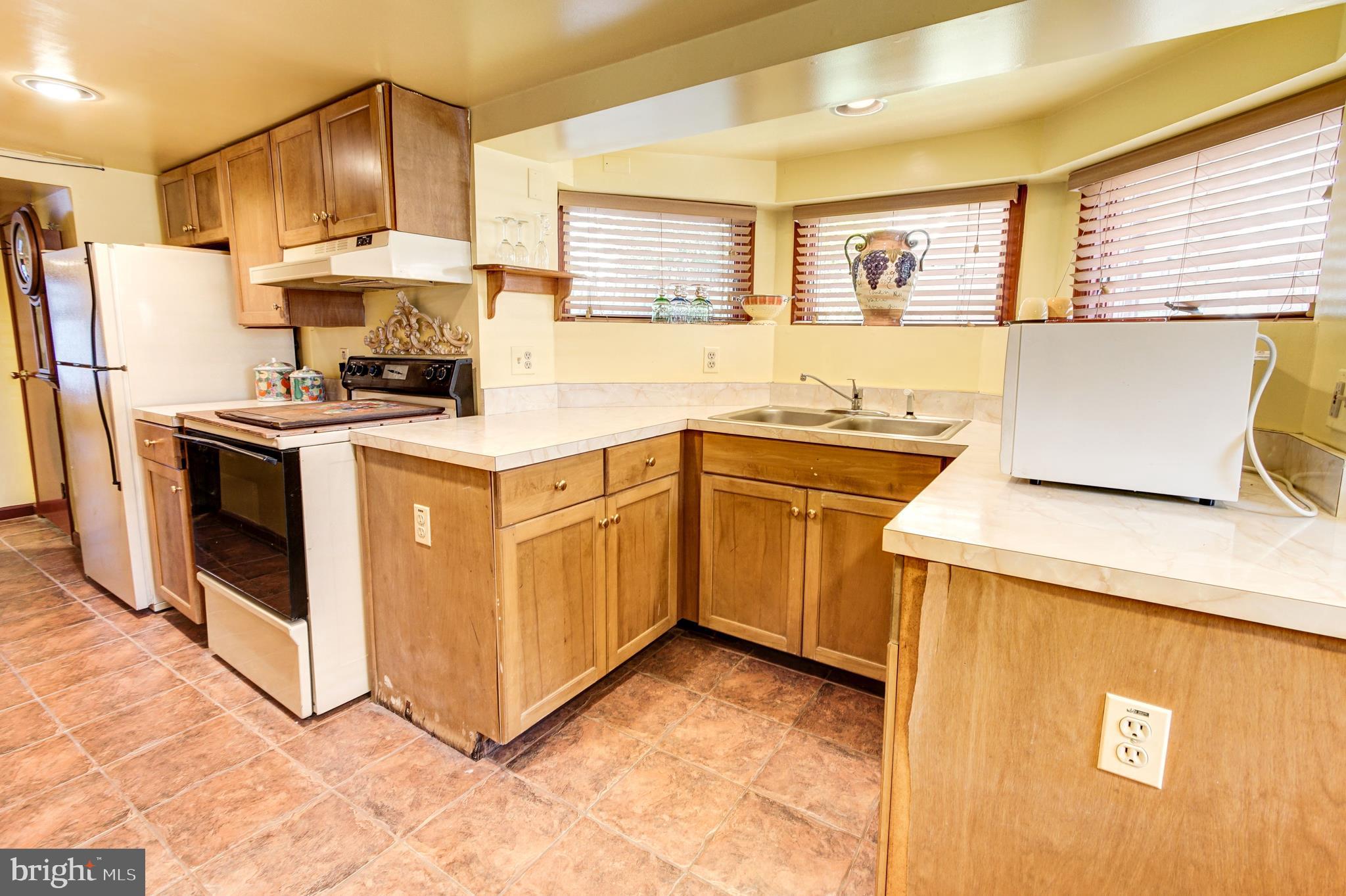 HISTORIC DISTRICT - Commercial Sale