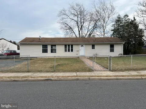 121 Belmont Drive, Toms River, NJ MLS: NJOC2039492