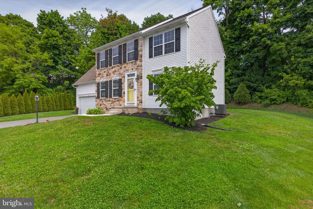 Photo of 18 Copperwood Lane, EPHRATA, PA 17522 (MLS # PALA2088794)