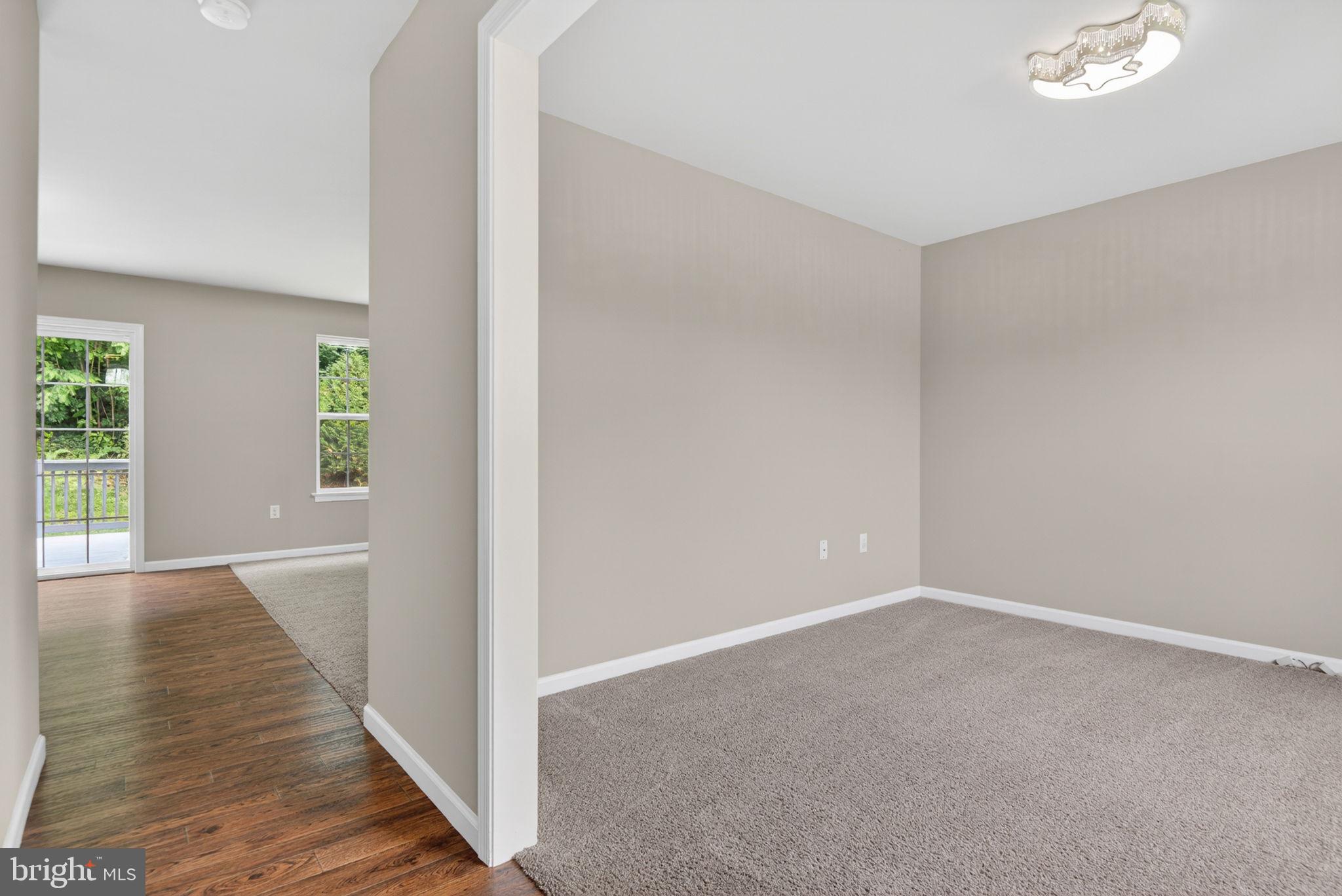 COPPERWOOD LANE - Residential