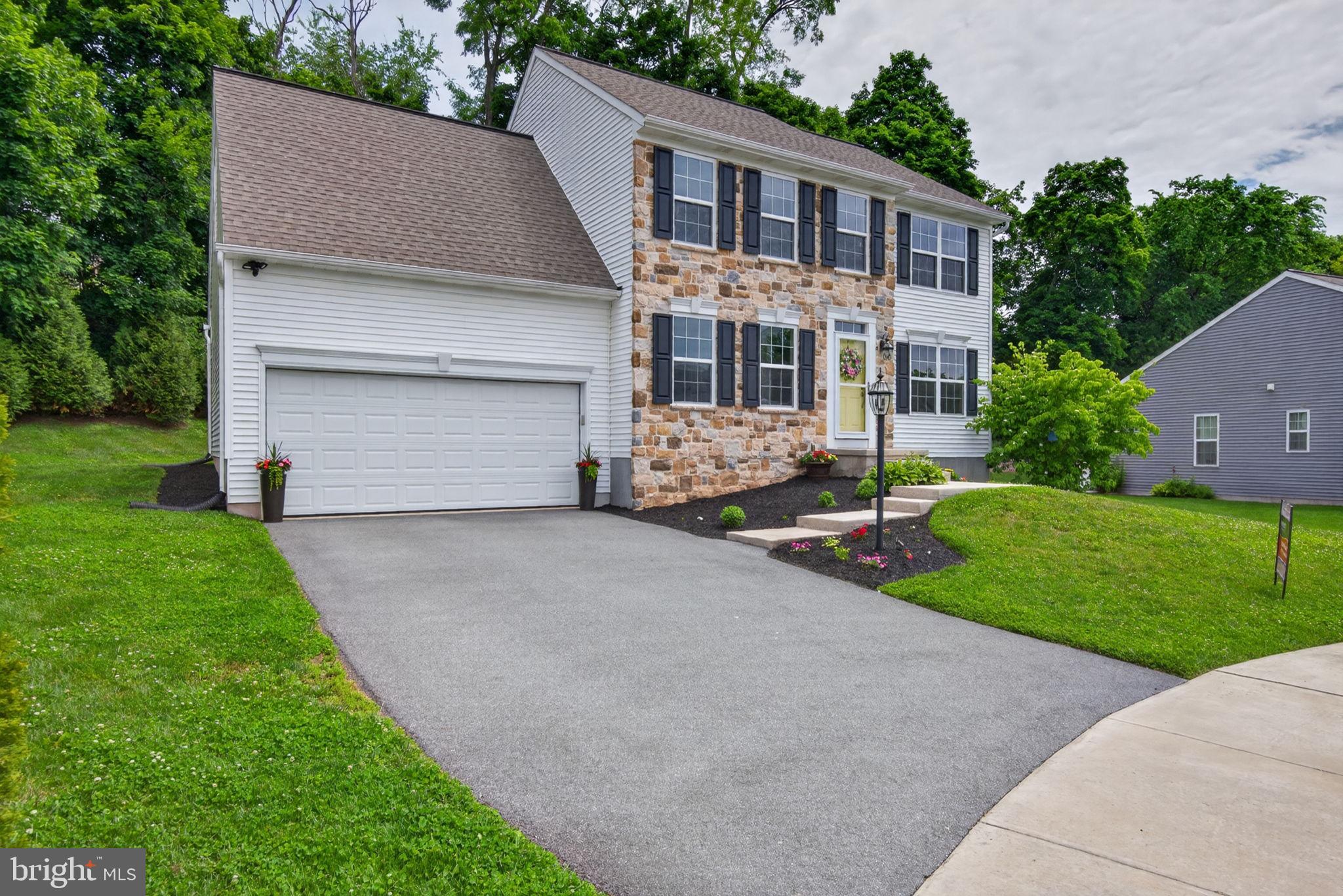 COPPERWOOD LANE - Residential