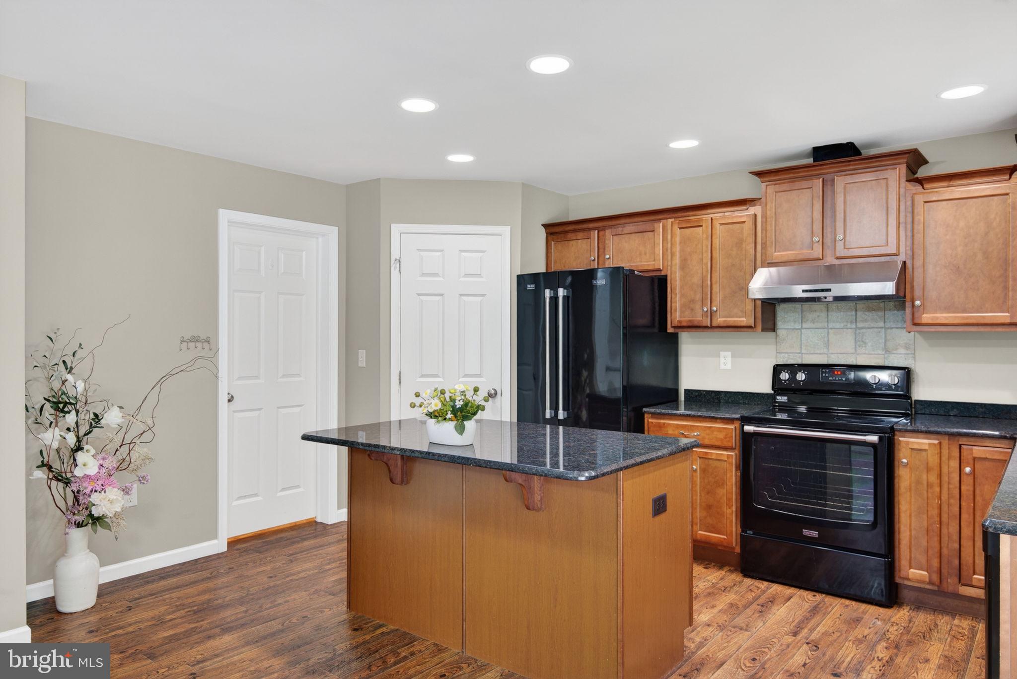 COPPERWOOD LANE - Residential