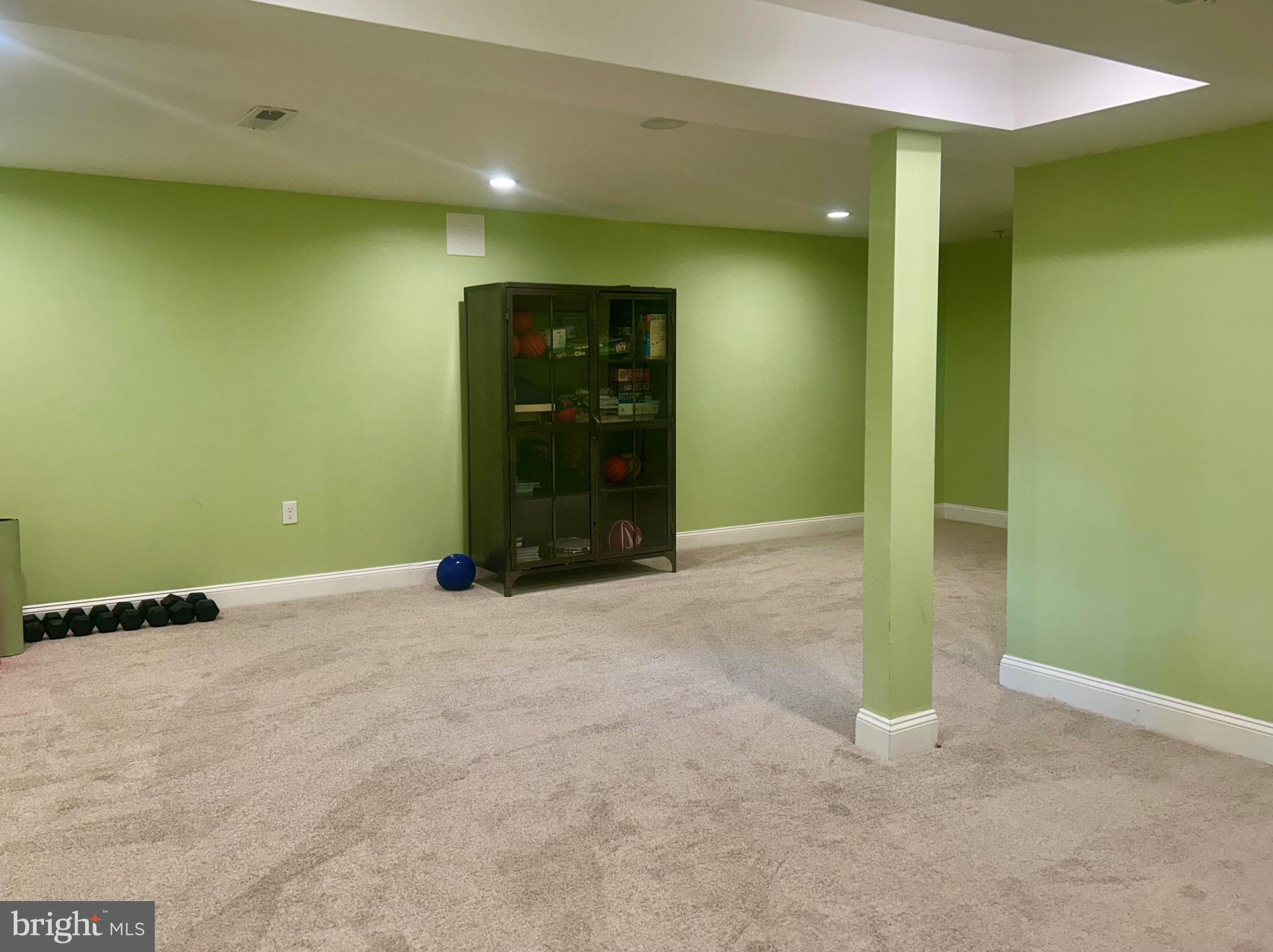 ULMSTEAD GARDENS - Residential