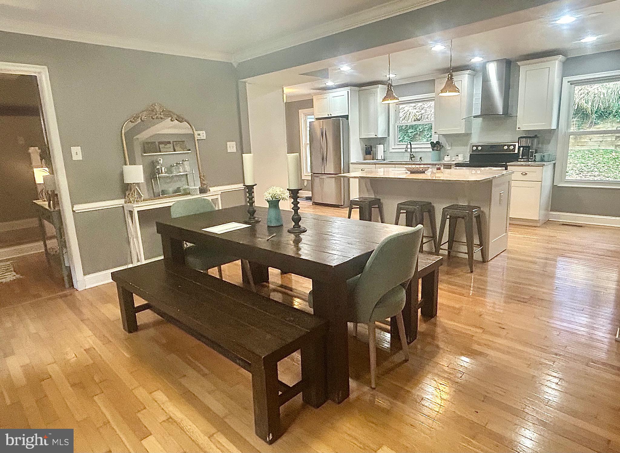 ULMSTEAD GARDENS - Residential