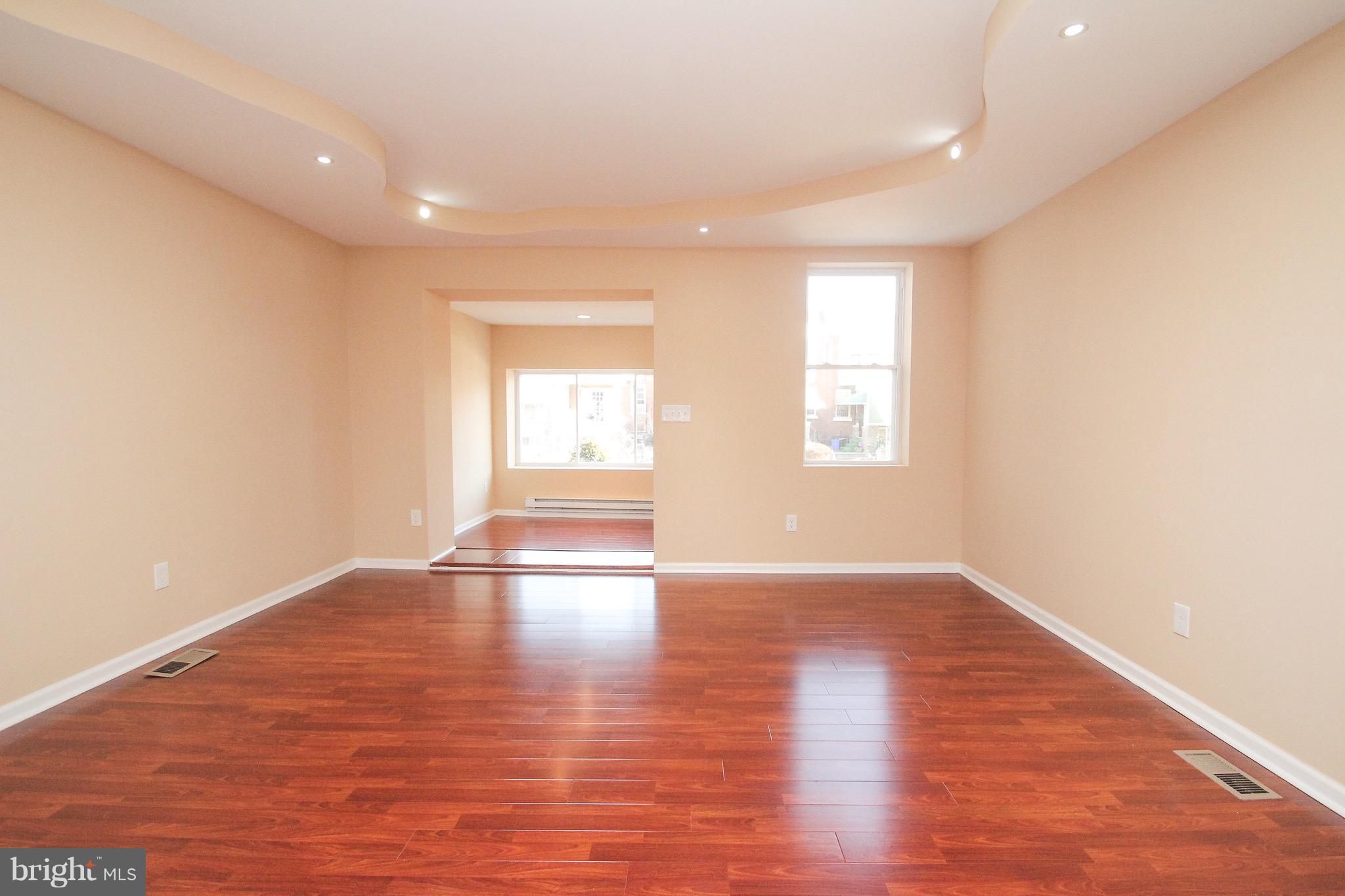 WEST OAK LANE - Residential