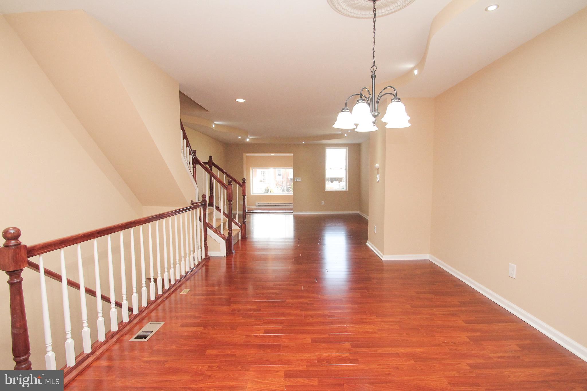 WEST OAK LANE - Residential