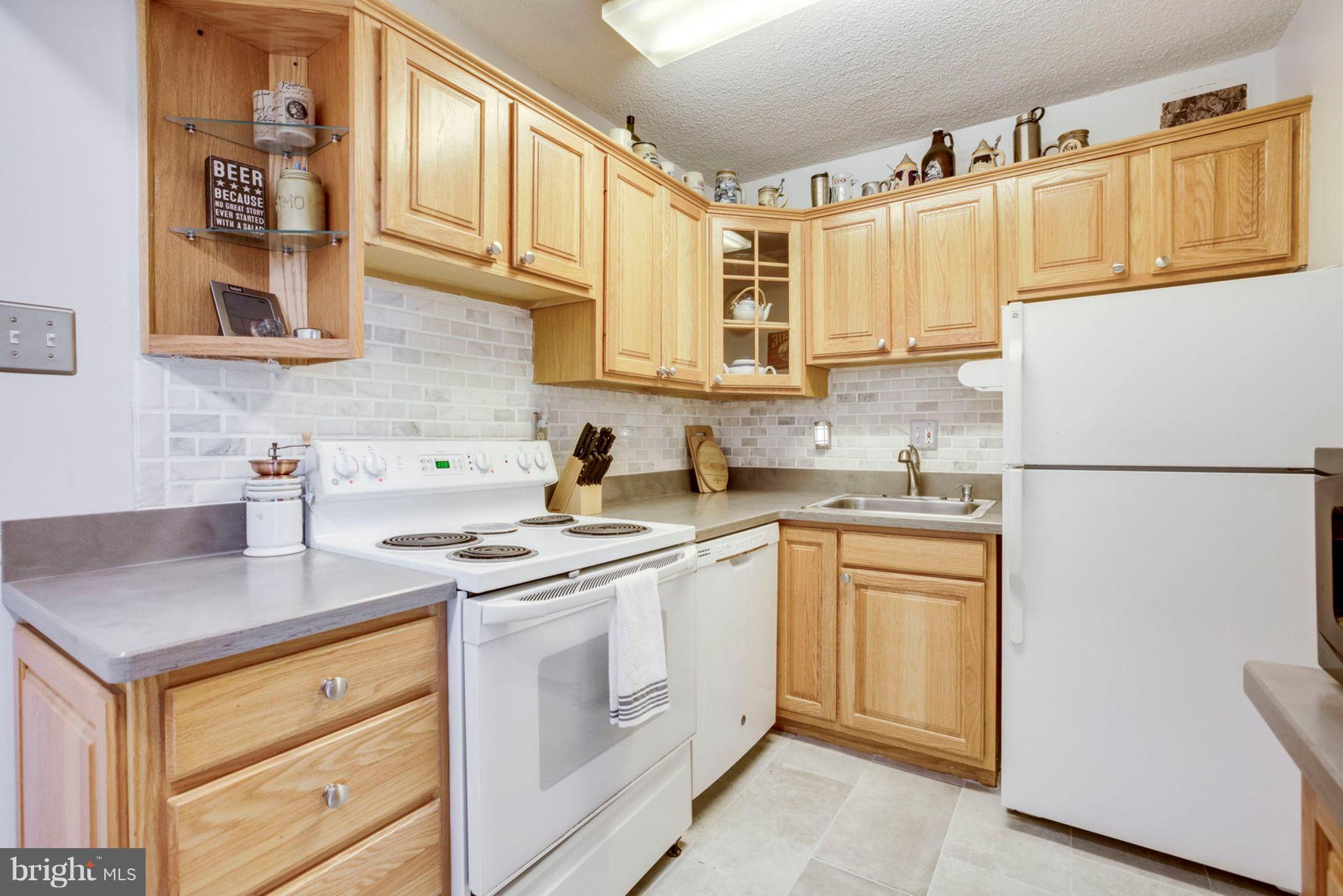 HUNTING CREEK CLUB - Residential Lease