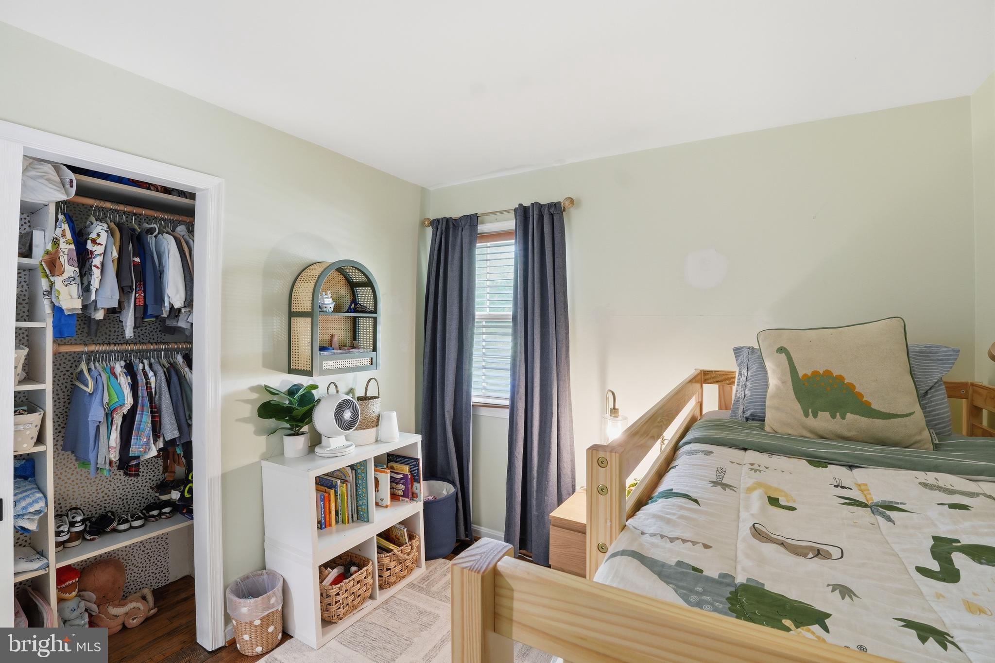 WALNUT HILL - Residential