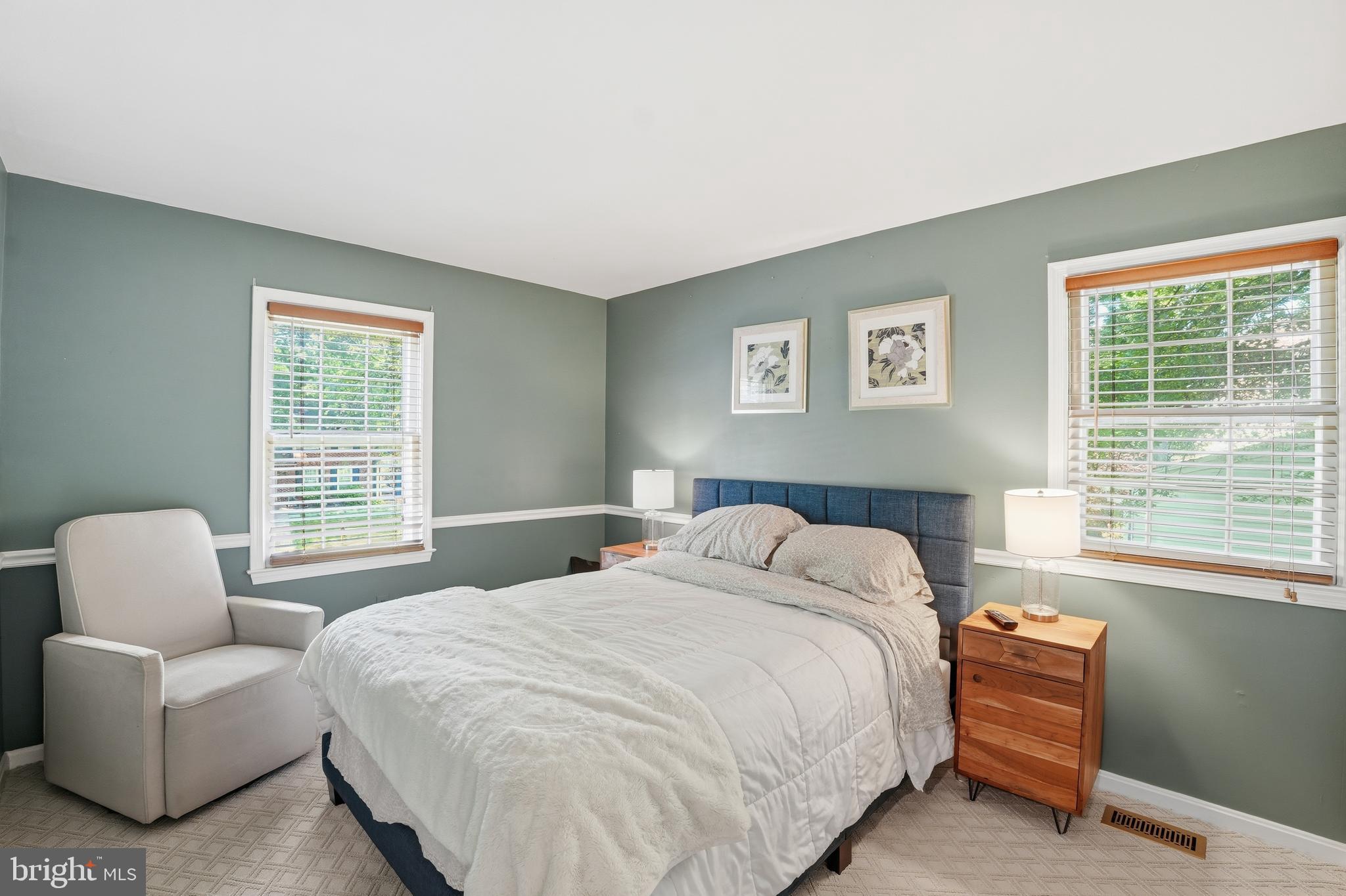 WALNUT HILL - Residential