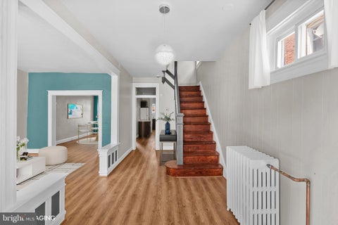 Townhouse For Sale - 722 N Edgewood Street<br/> Baltimore City County, BALTIMORE, MD 21229